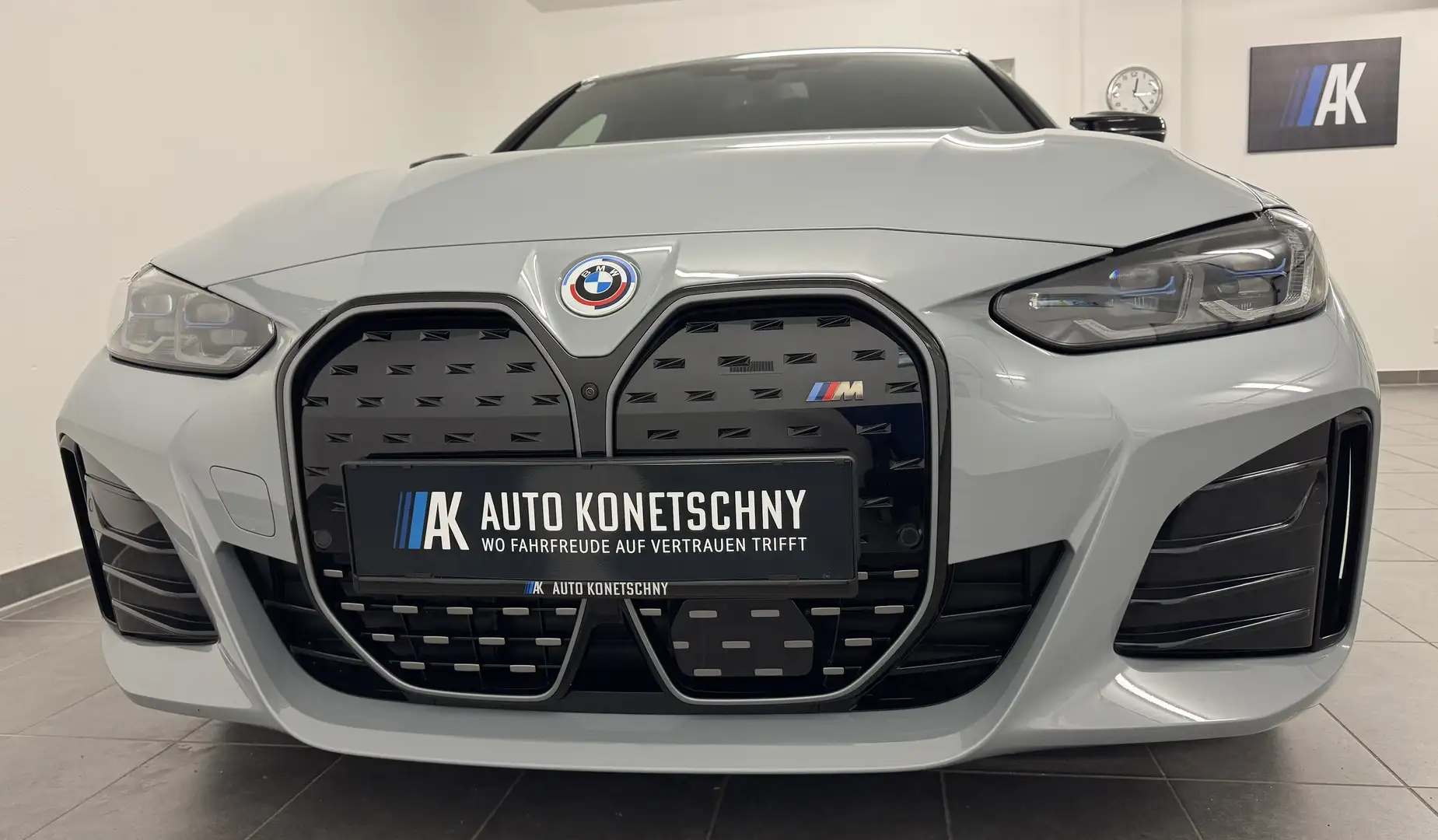 BMW i4 i4 Gran Coupe xDrive M50 80,7kWh Grau - 2