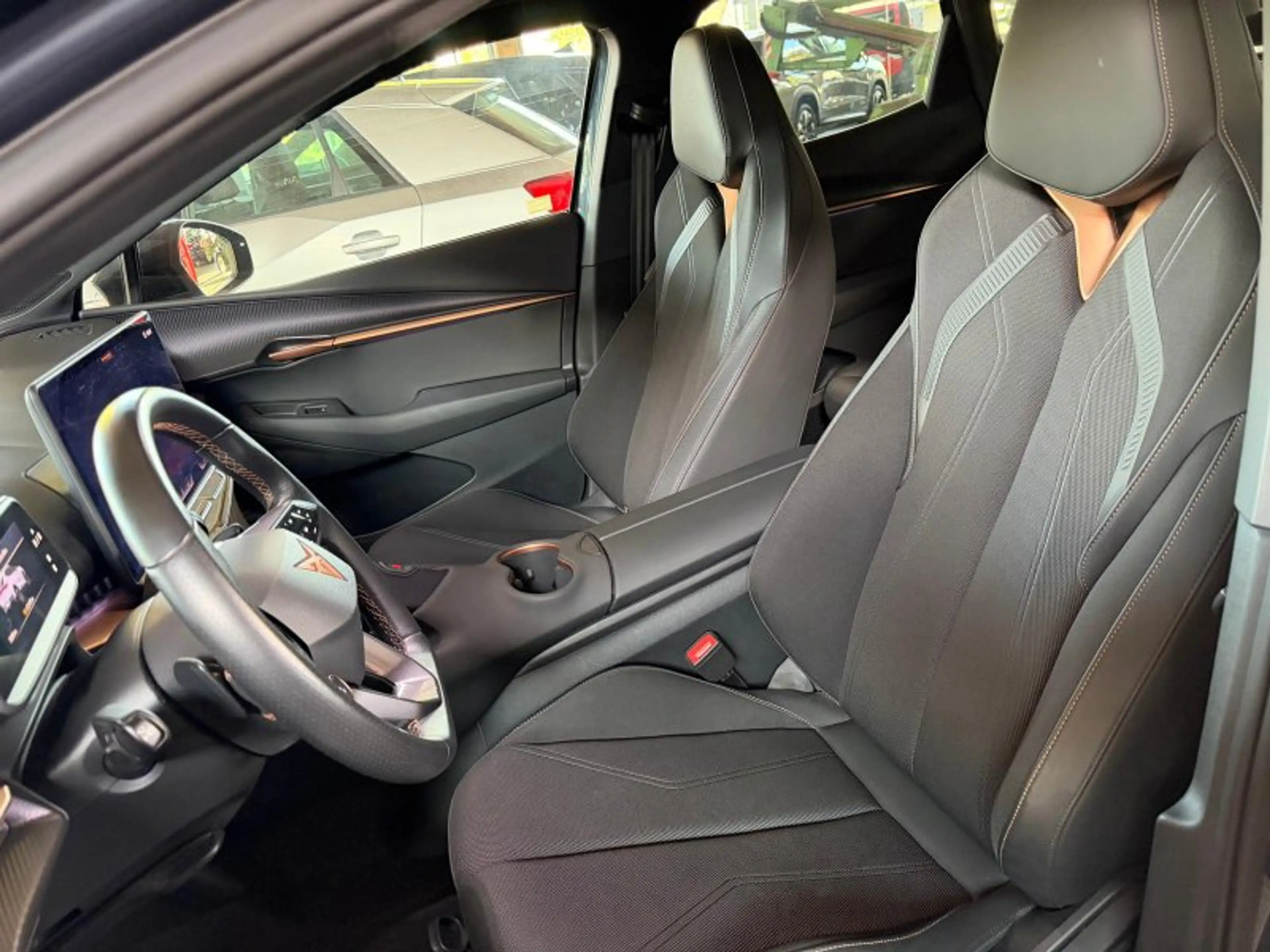 CUPRA Tavascan 210 kW Endurance Sonderlackierung, IPA, Werksgaran — photo 11