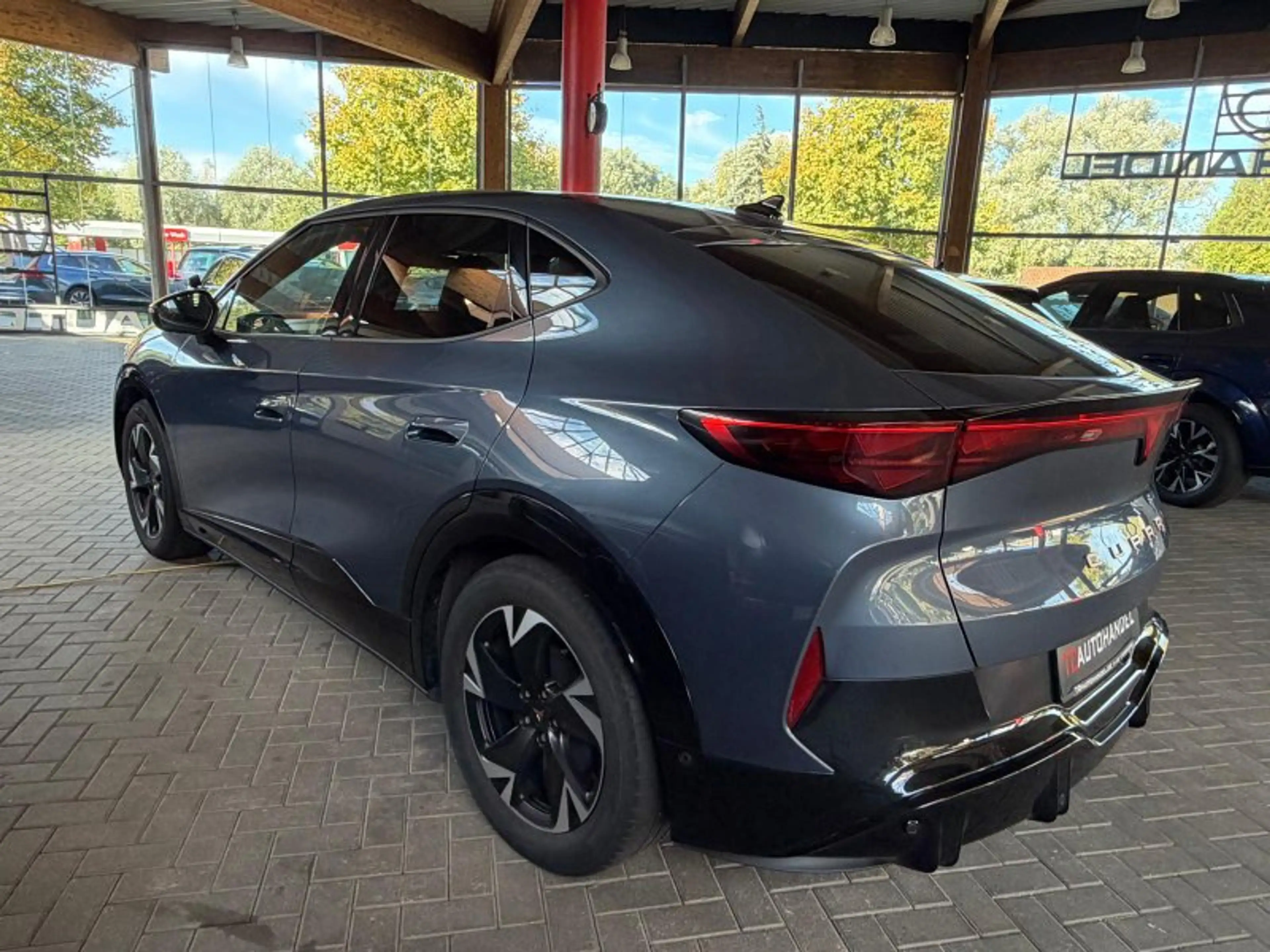 CUPRA Tavascan 210 kW Endurance Sonderlackierung, IPA, Werksgaran — photo 8
