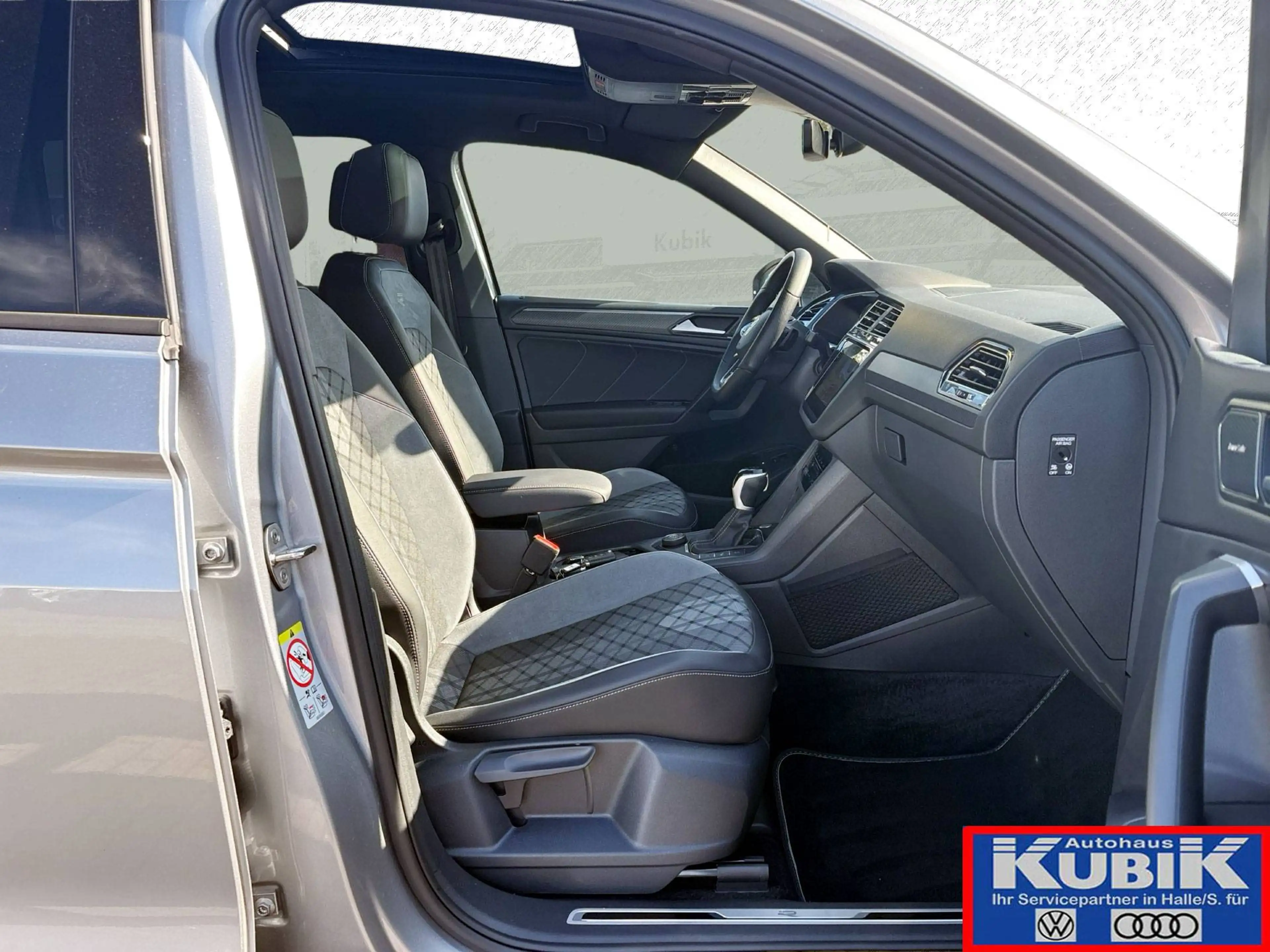 Volkswagen Tiguan Allspace 2.0 TDI R-Line Black Style DSG 4motion+DCC+IQ. Ligh — photo 14