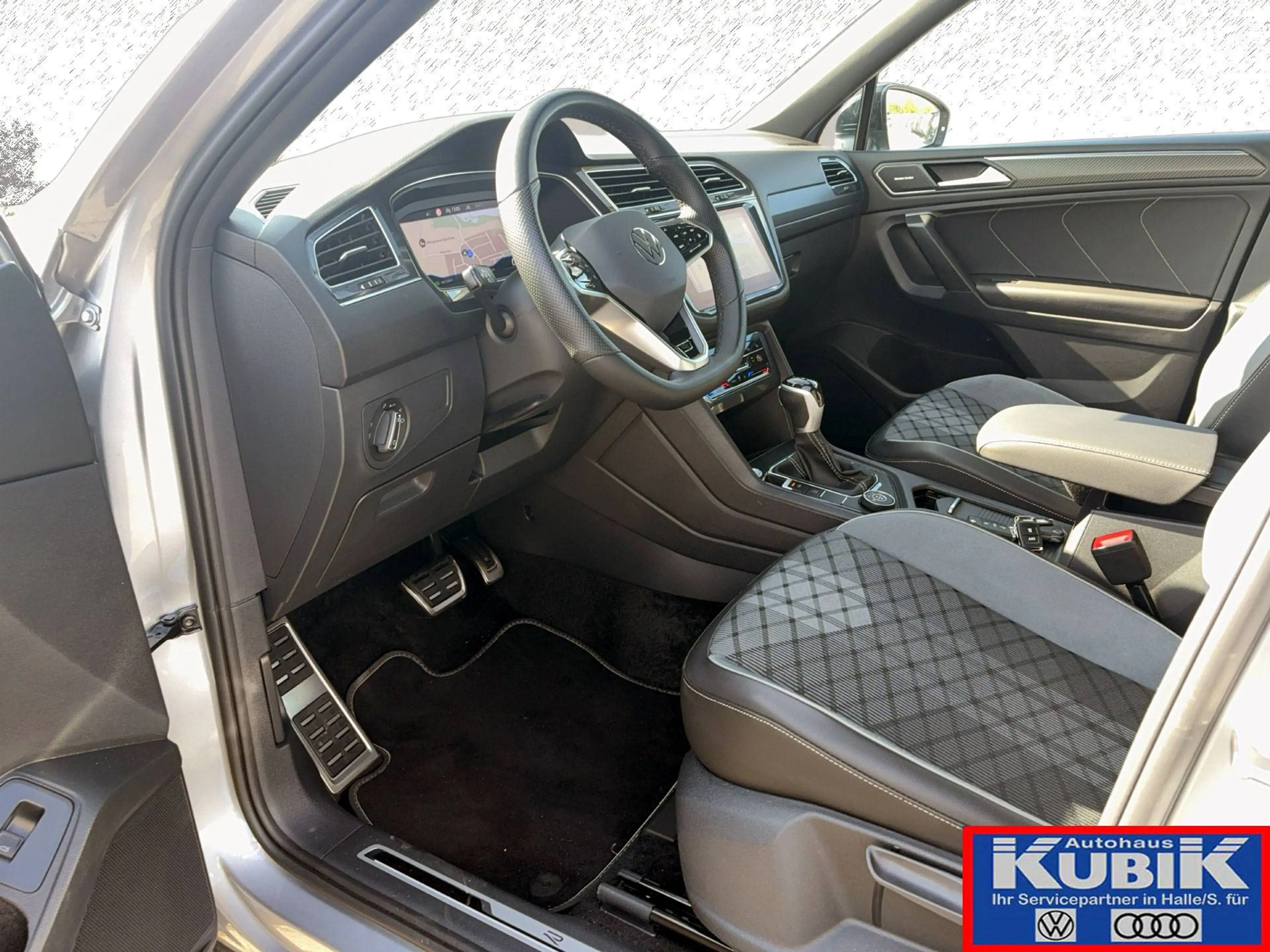 Volkswagen Tiguan Allspace 2.0 TDI R-Line Black Style DSG 4motion+DCC+IQ. Ligh — photo 5