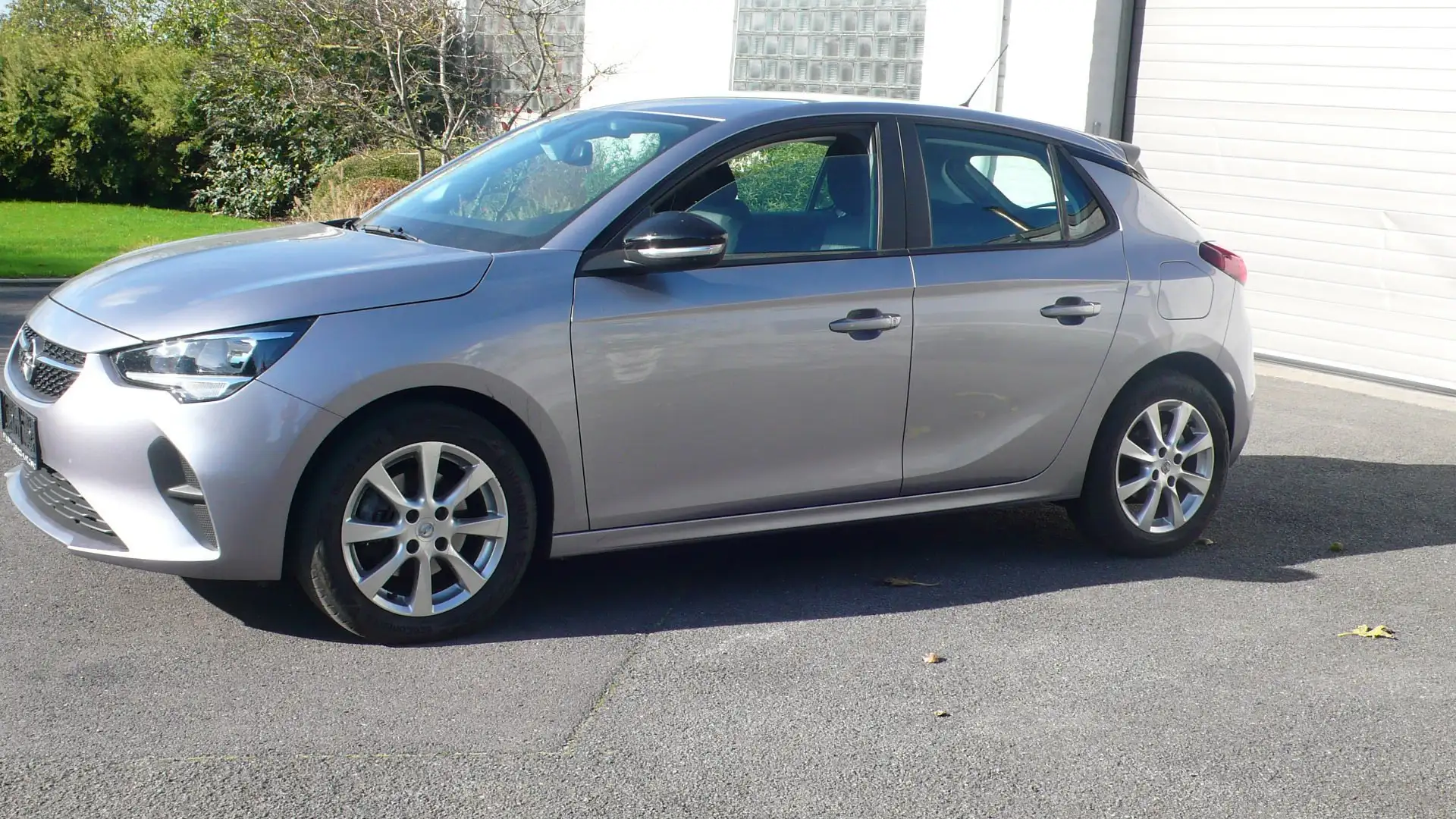 Opel Corsa 1.5 diesel   slechts 19780 km Grijs - 2