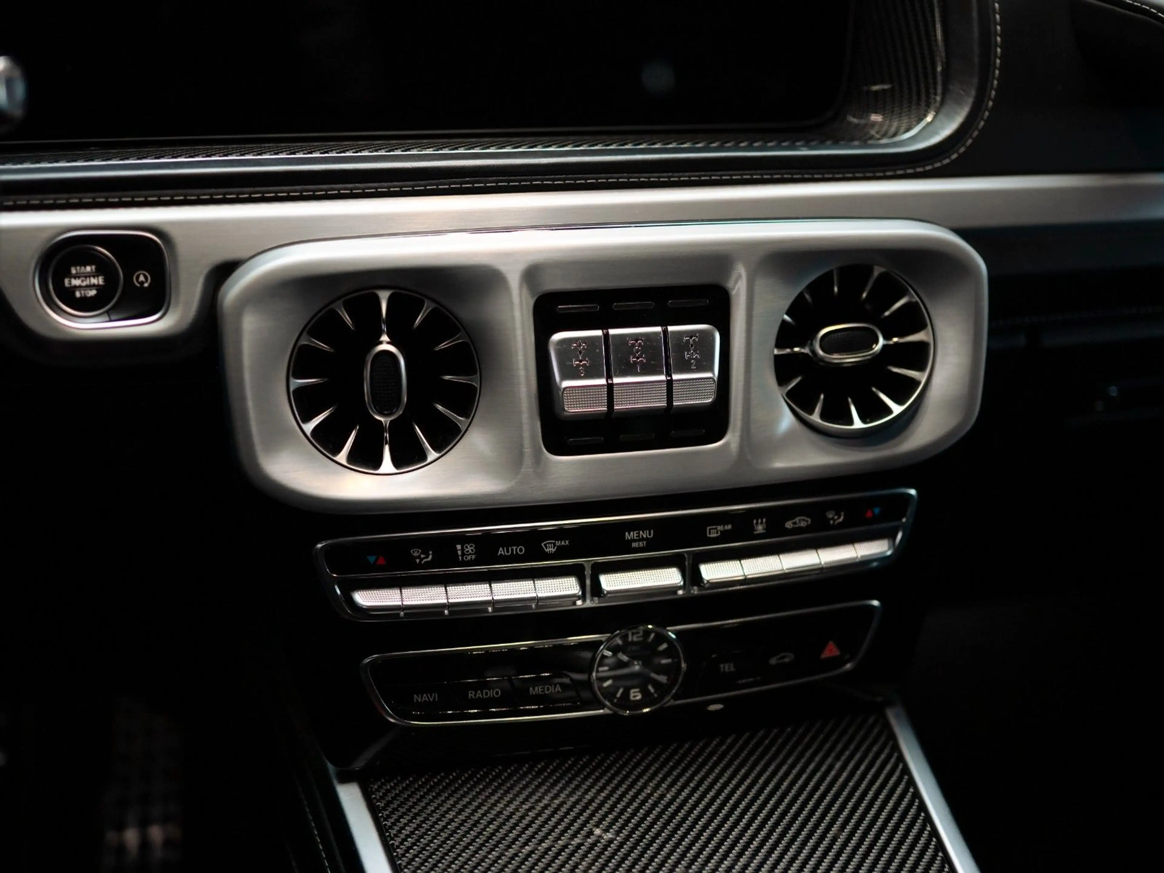 Mercedes-Benz G 63 AMG G63 AMG |Carbon|Burmester|Standheizung | 22" — photo 13