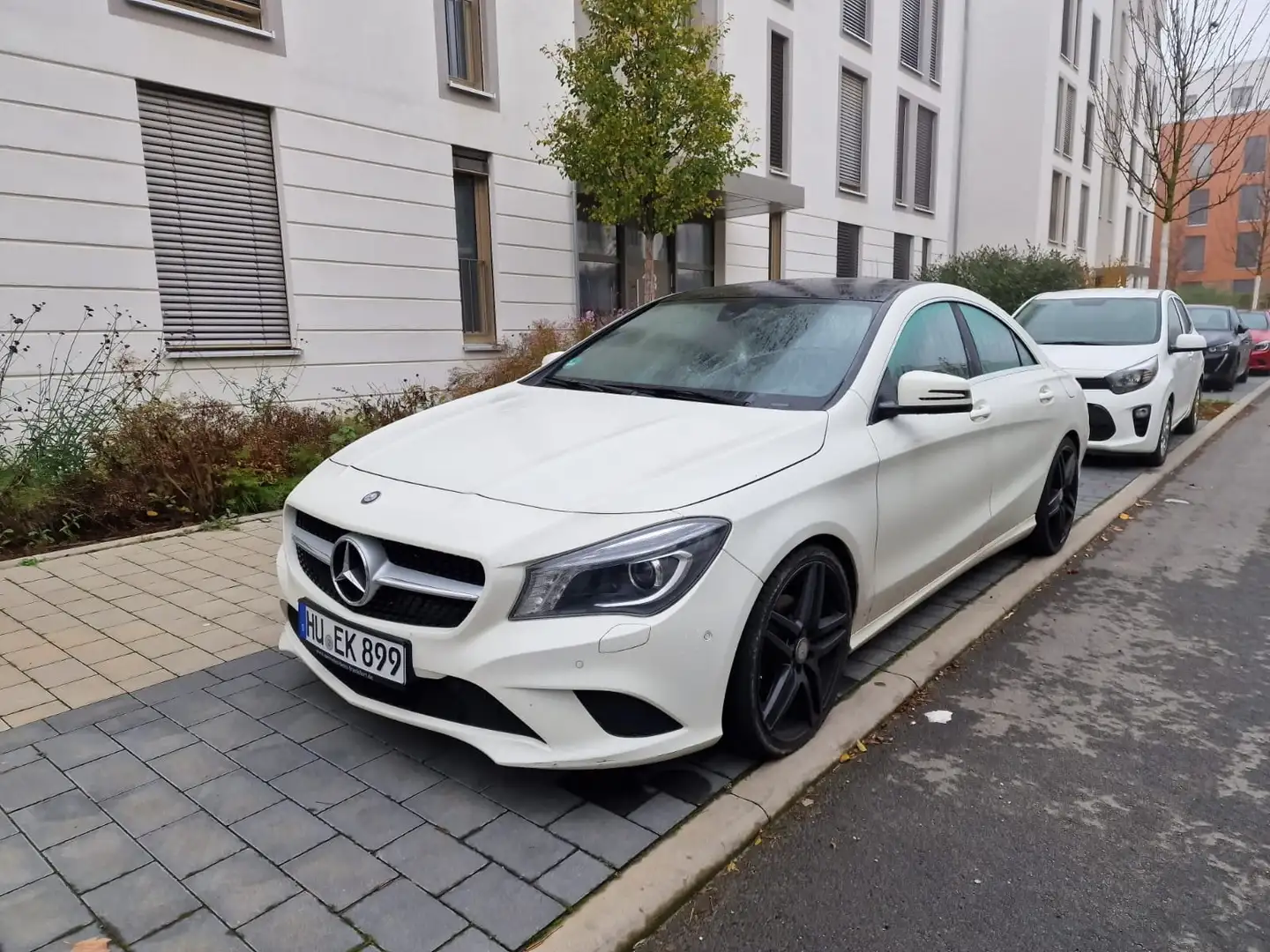 Mercedes-Benz CLA 220 CLA 220 (CDI) d 7G-DCT Urban Білий - 1
