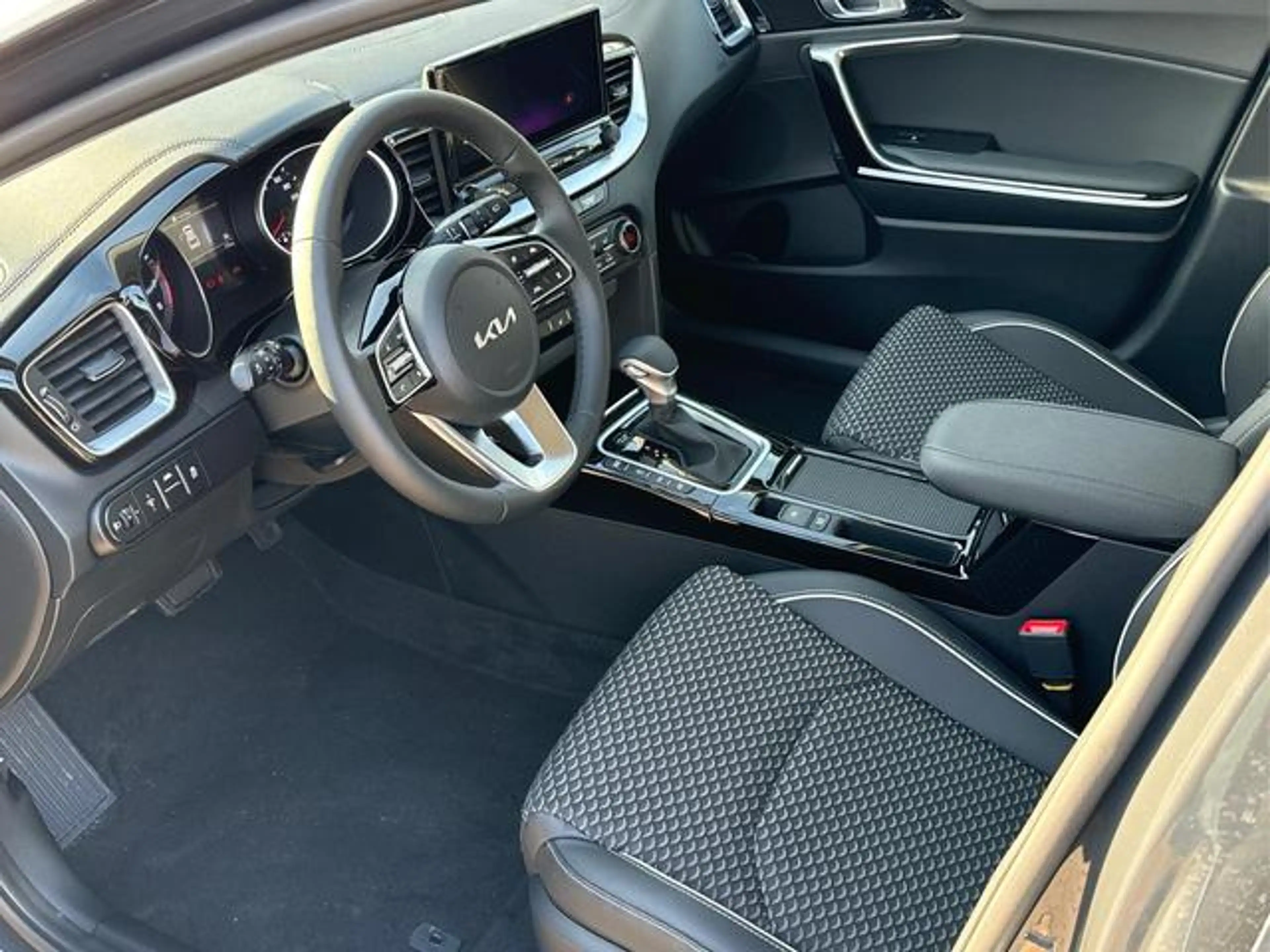 Kia XCeed Exclusive (Vision) SHZ+KAMERA+ACC+NAVI+... — photo 10