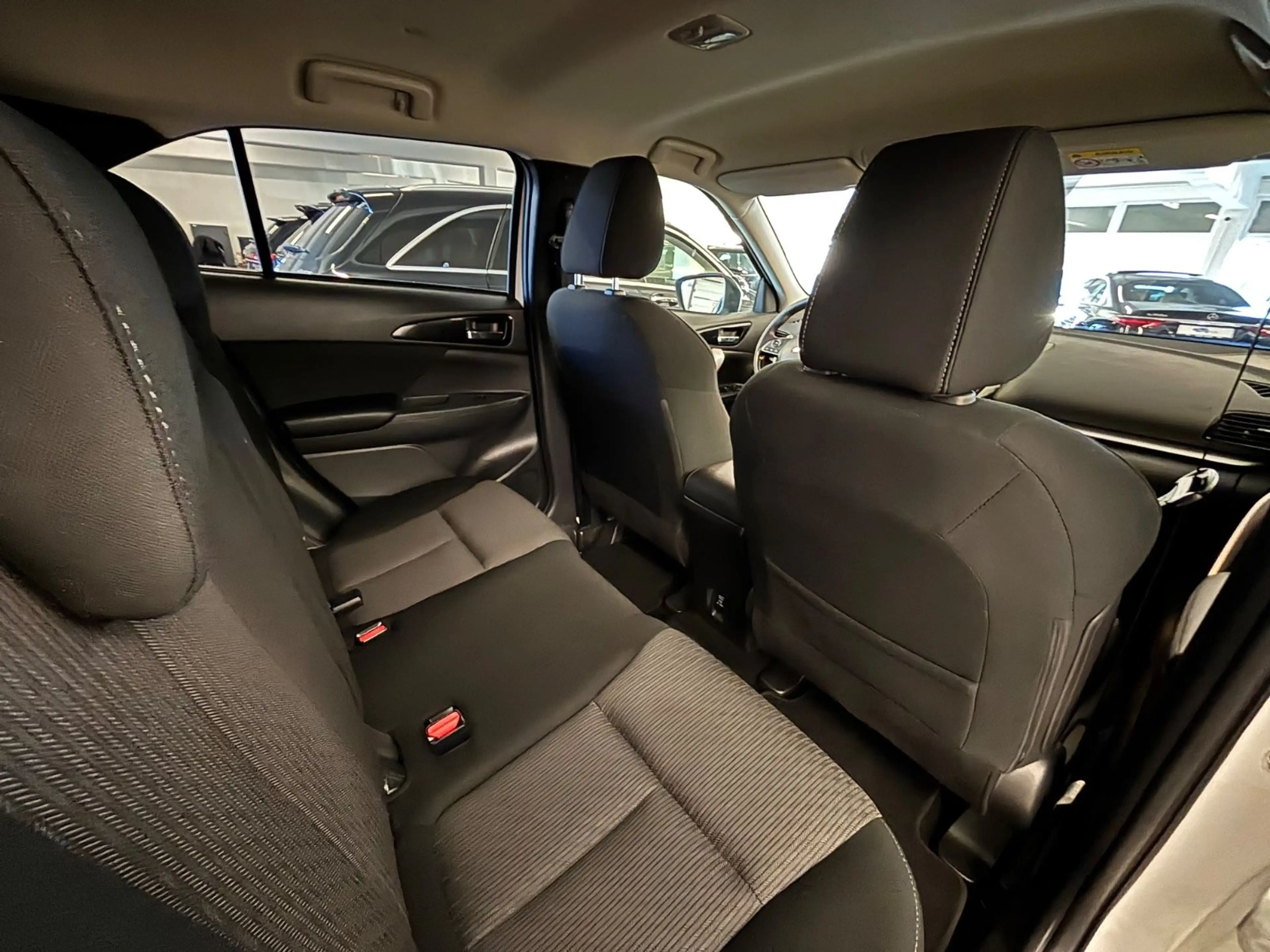 Mitsubishi Eclipse Cross Basis Hybrid 4WD — photo 14