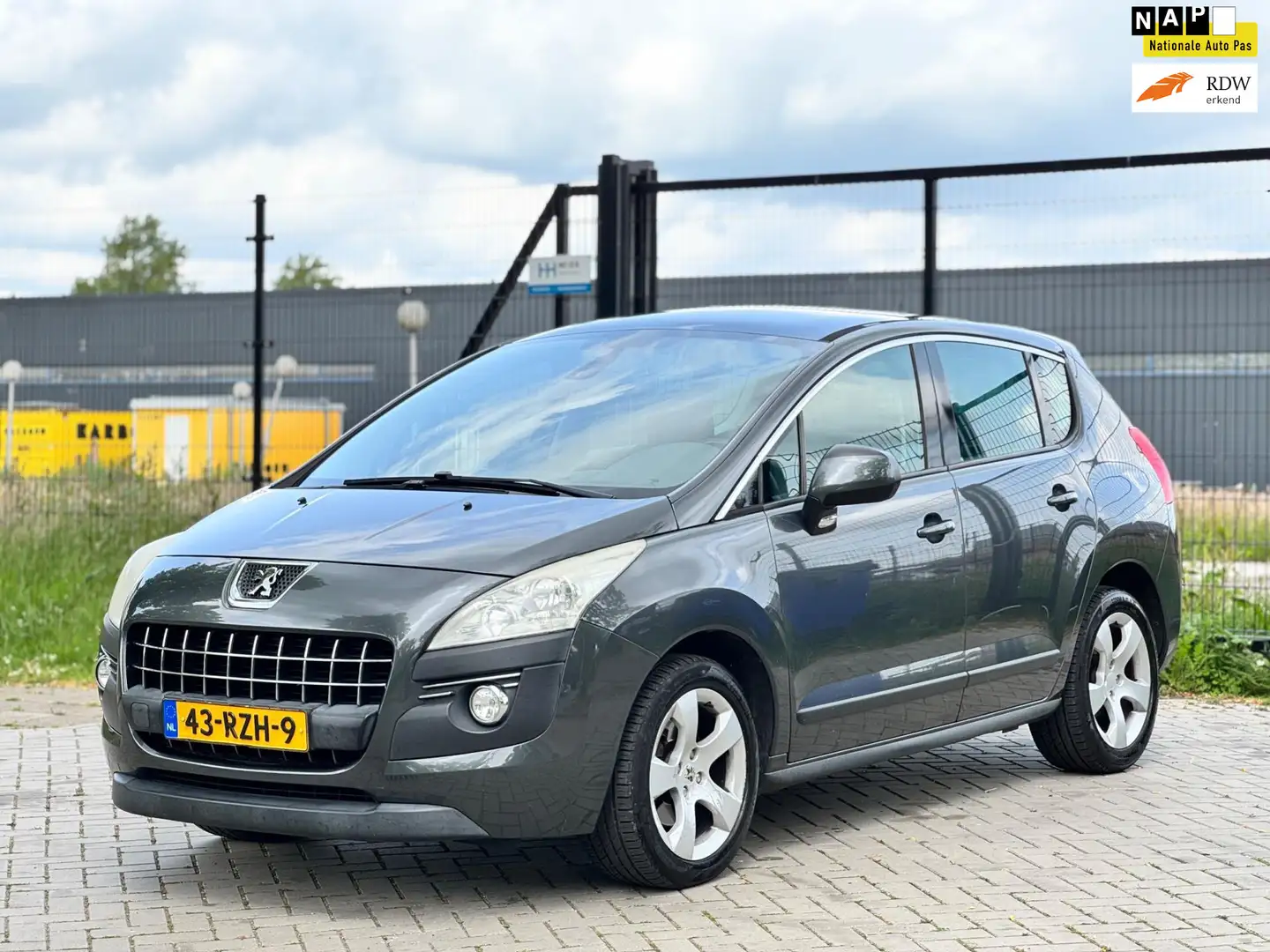 Peugeot 3008 1.6 THP ST|PANO|PSENSOR|NAVI|6BAK|BOEKJES|APK16-05 Gris - 1