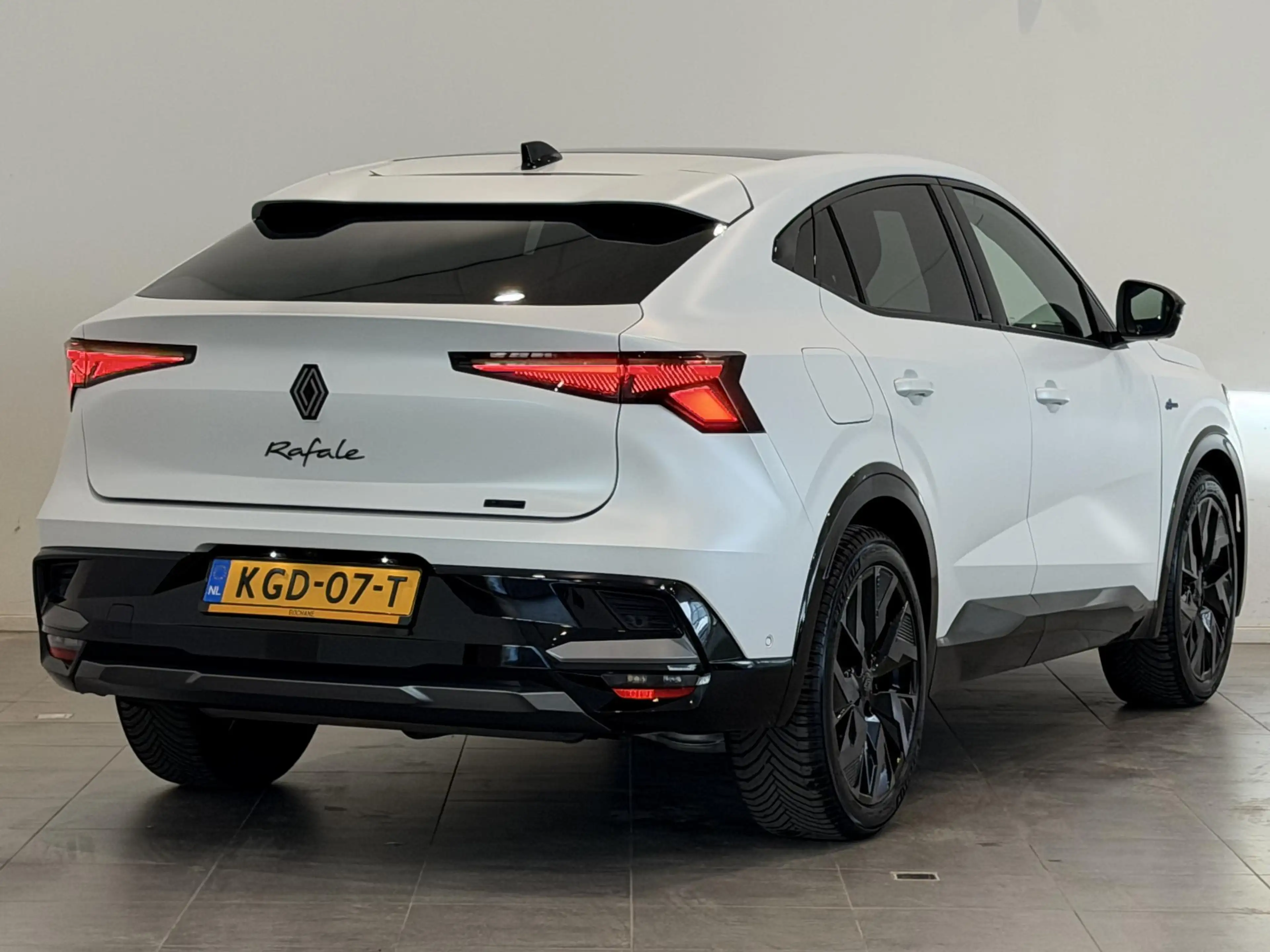 Renault Rafale 1.2 E-Tech Full Hybrid 200 Esprit Alpine | Matrix — photo 2