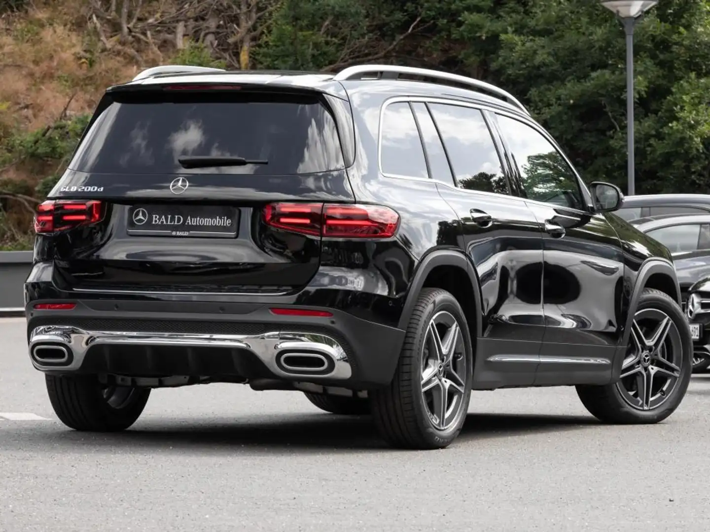 Mercedes-Benz GLB 200 d /AMG/MBUX/Wide/Cam/MBeam/Totw/Ambiente Schwarz - 2