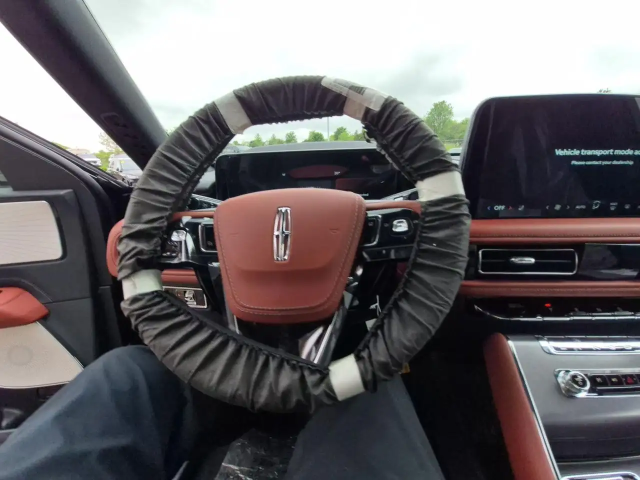 Lincoln Aviator снимка Lincoln Aviator