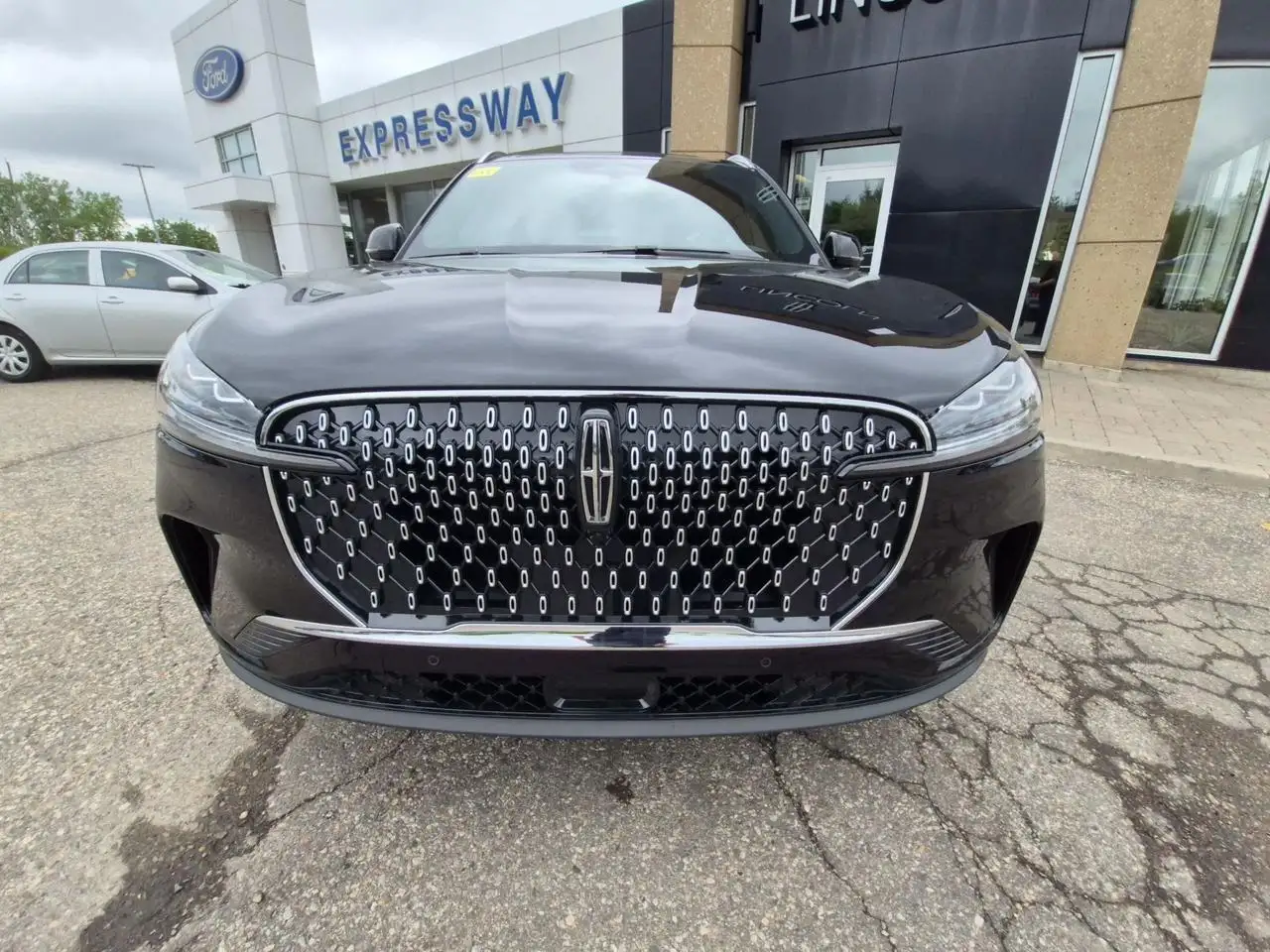 Lincoln Aviator снимка Lincoln Aviator