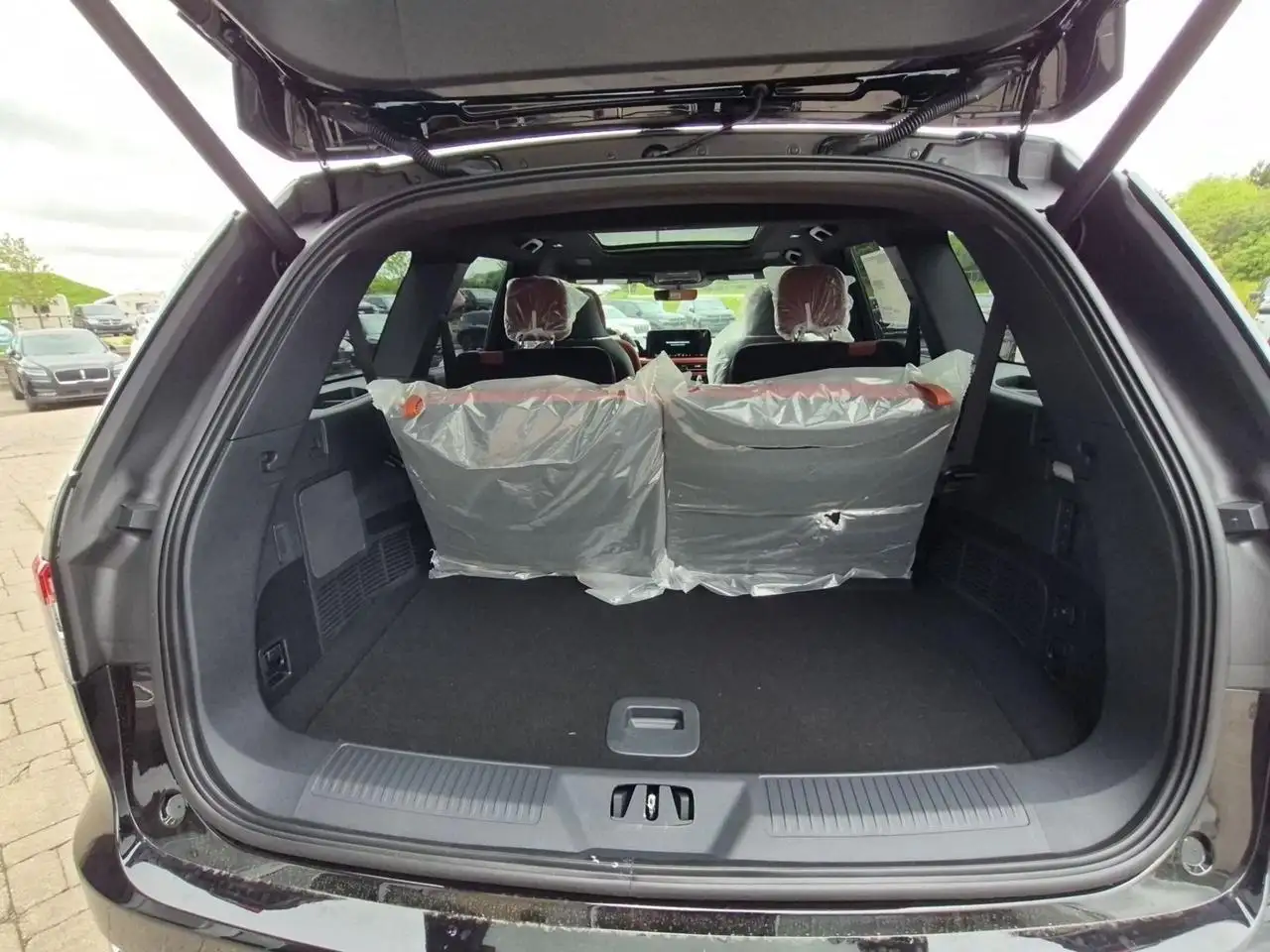 Lincoln Aviator снимка Lincoln Aviator