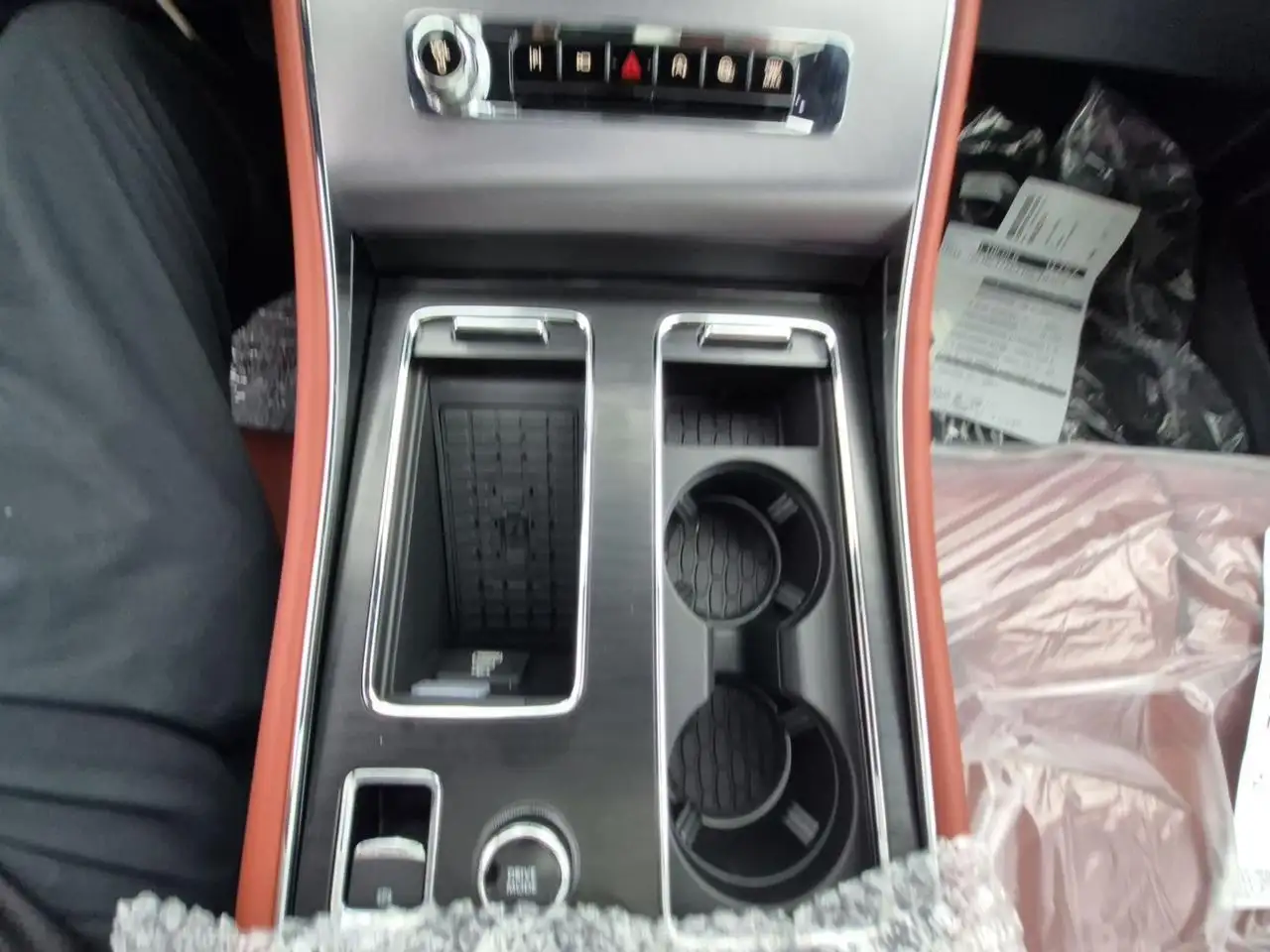 Lincoln Aviator снимка Lincoln Aviator