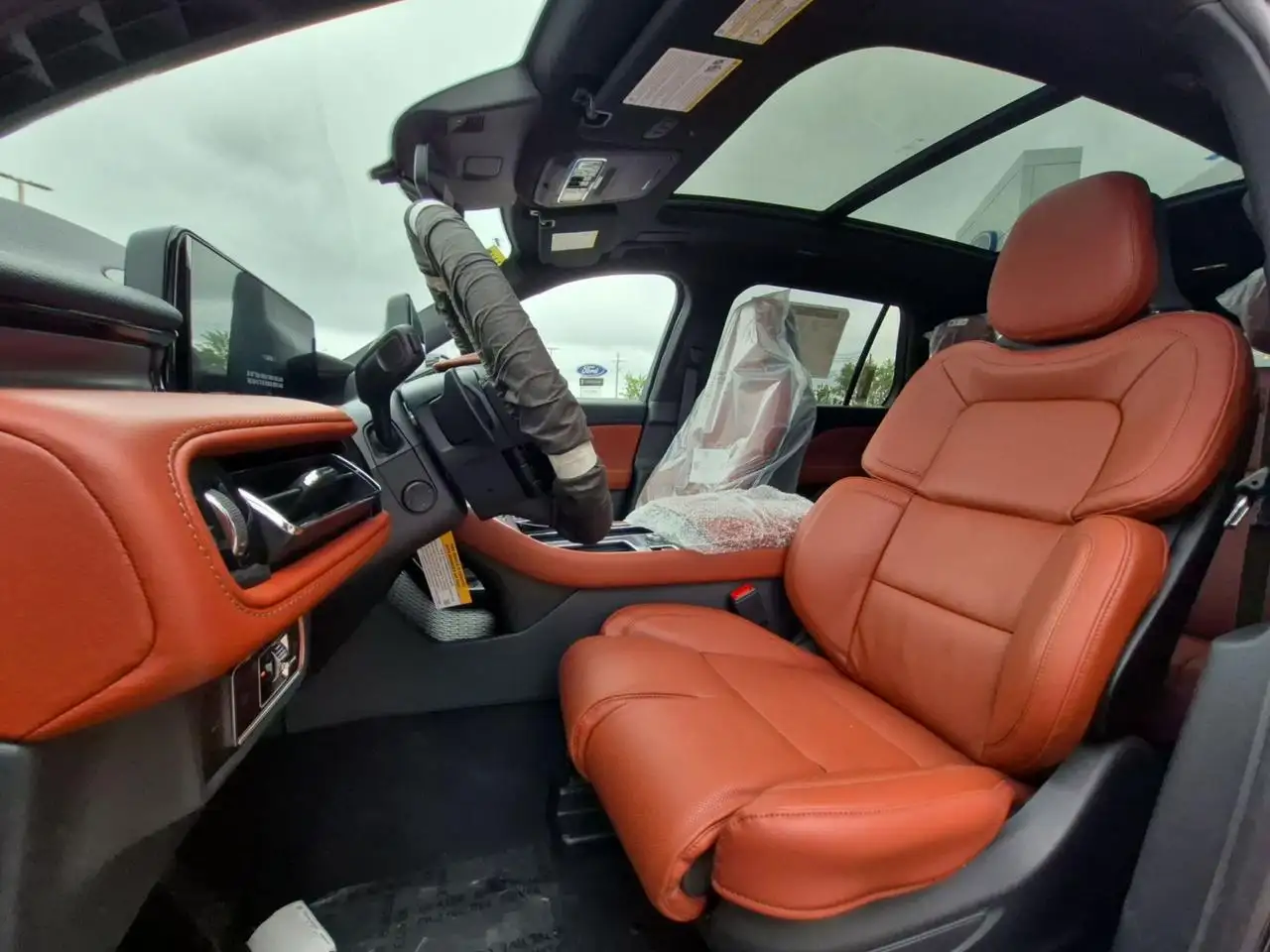 Lincoln Aviator снимка Lincoln Aviator