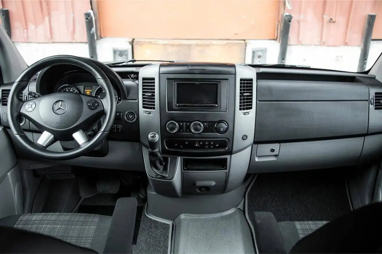 Mercedes-Benz Sprinter 2500 fotografie Mercedes-Benz Sprinter 2500