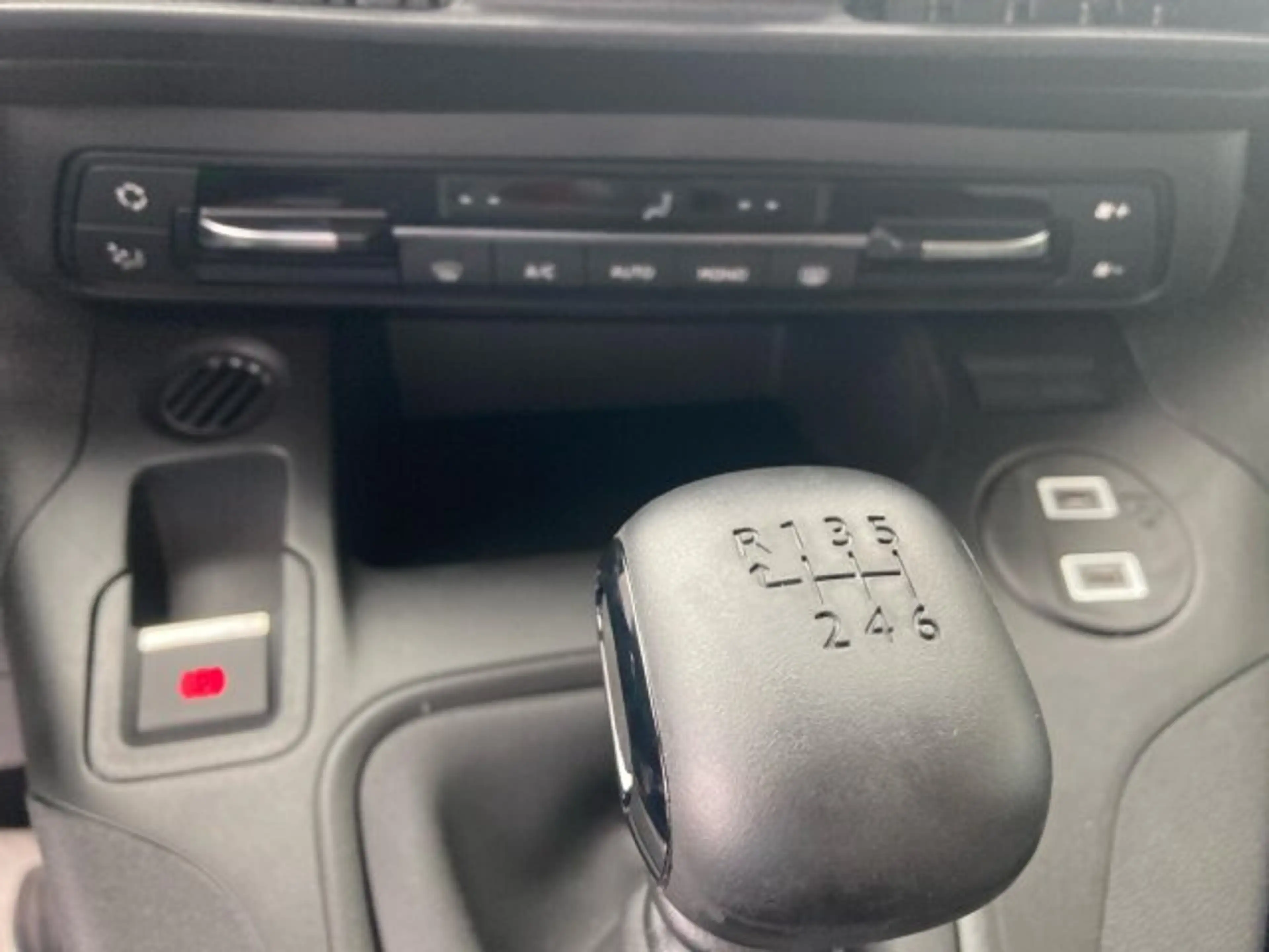 Citroen Berlingo Berlingo M Plus 1.5 D 100 +180°Kamera+LHZ+LED+ — photo 13