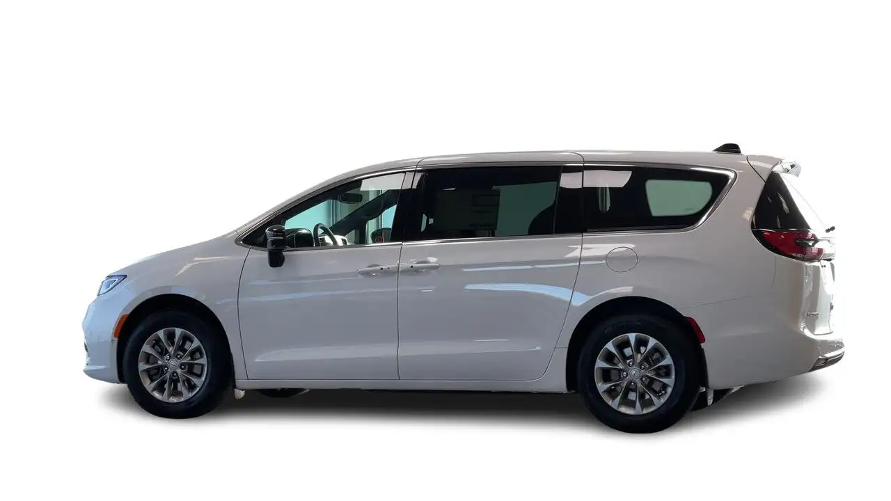 Chrysler Pacifica снимка Chrysler Pacifica
