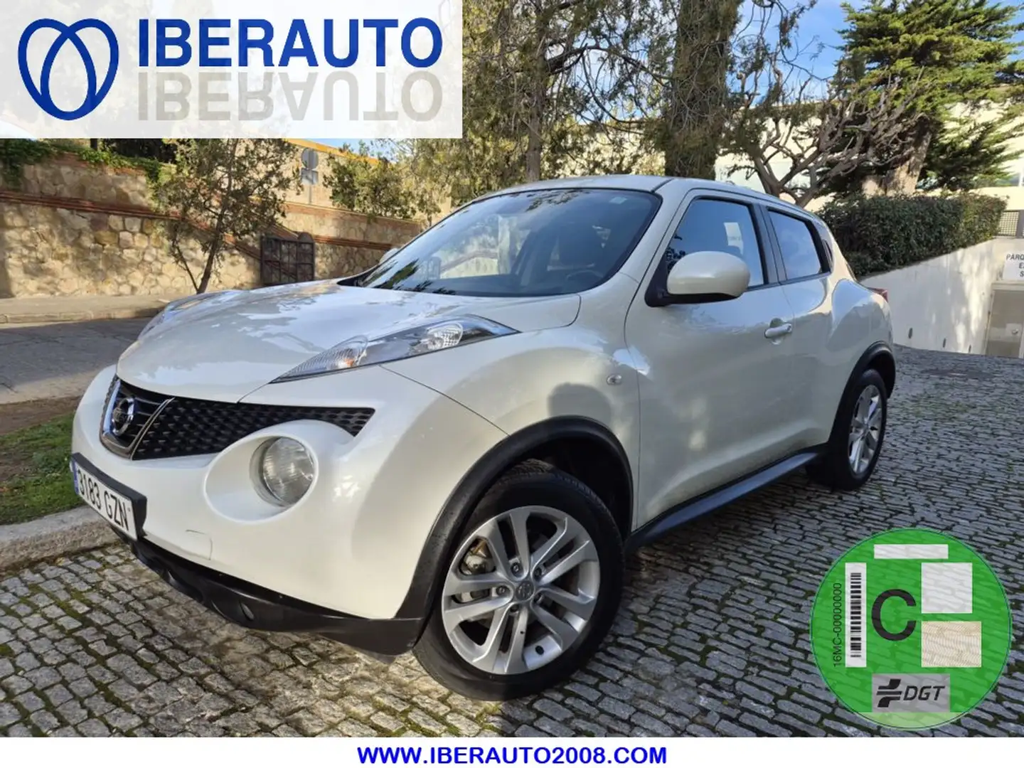 Nissan Juke 1.6 DIG-T Tekna Premium CVT4x4 Weiß - 1