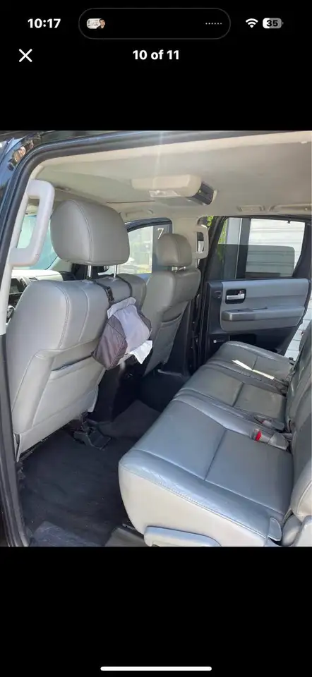 Toyota Sequoia снимка Toyota Sequoia