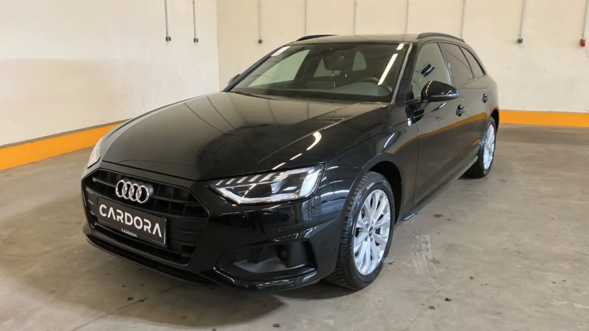 Audi A4 Avant 35 2.0 TDI advanced LED*SKY*NAVI*SHZ*RFK*A Schwarz - 2
