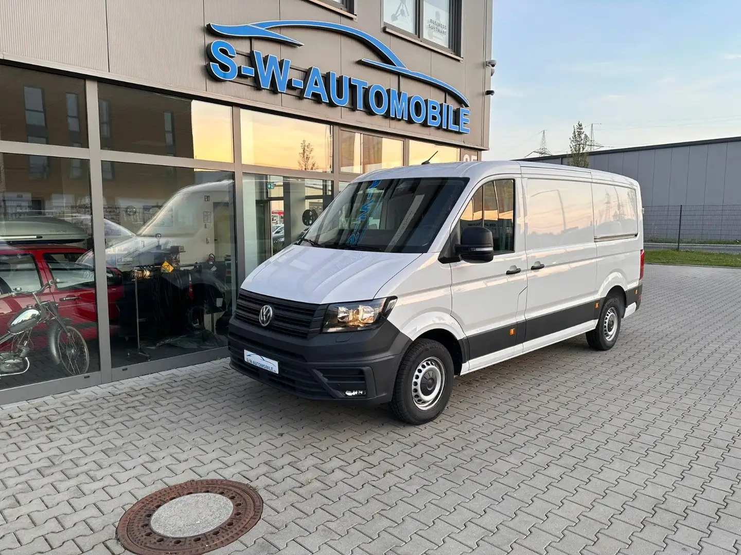 Volkswagen Crafter Kasten 35 mittellang DSG 2Schiebetüren Weiß - 1