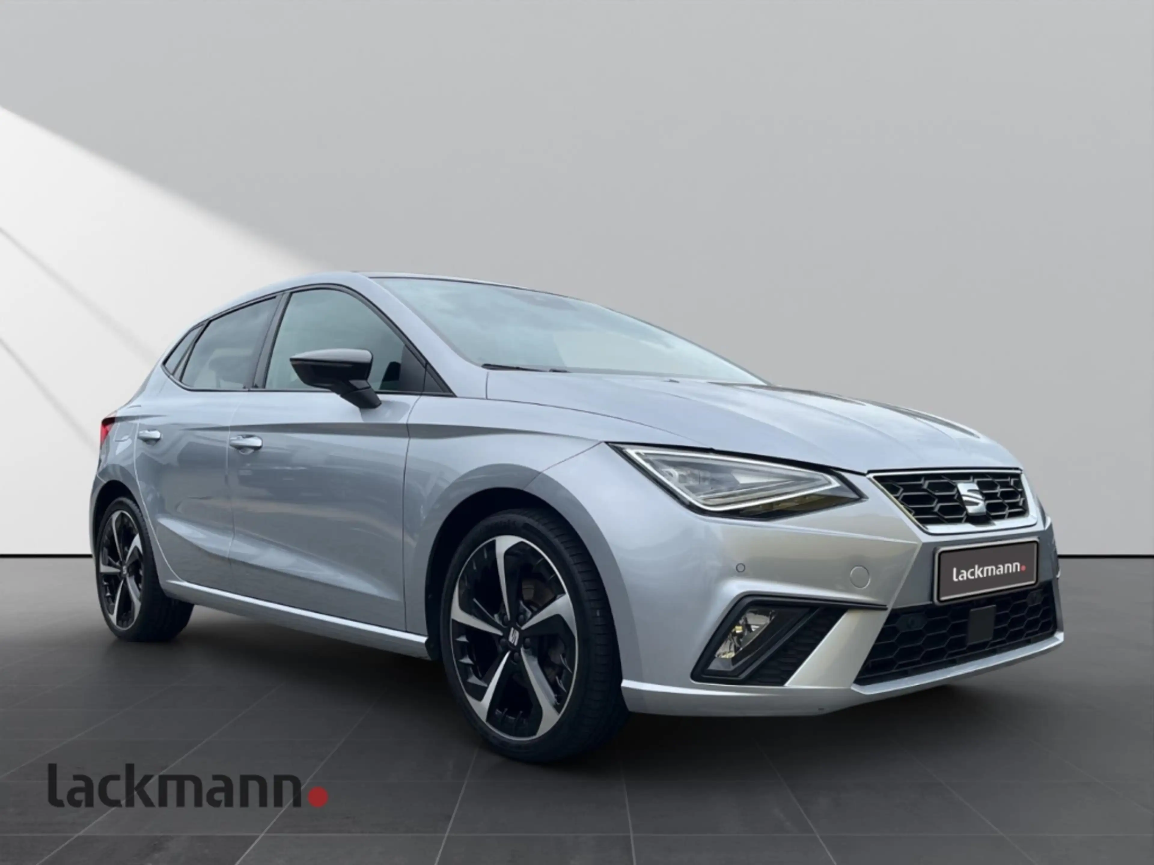 SEAT Ibiza FR 1.0 TSI*Pano*Beats*LED*Winter*Kamera* — photo 4