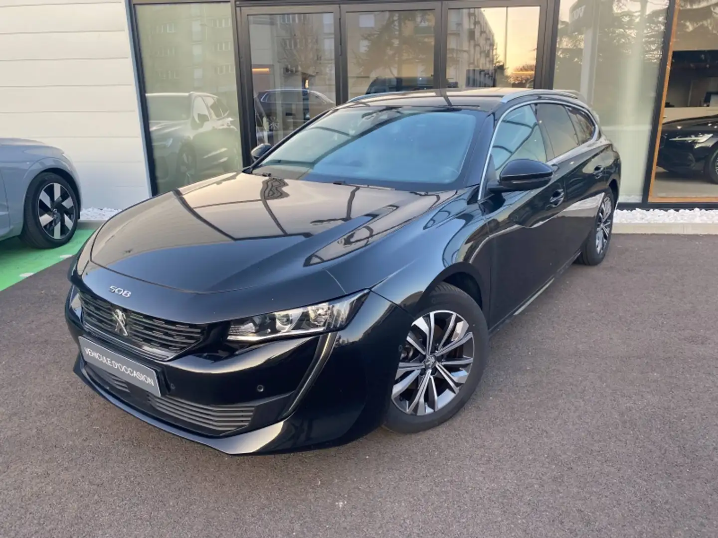 Peugeot 508 BlueHDi 130ch S\u0026S Allure Pack EAT8 Noir - 1