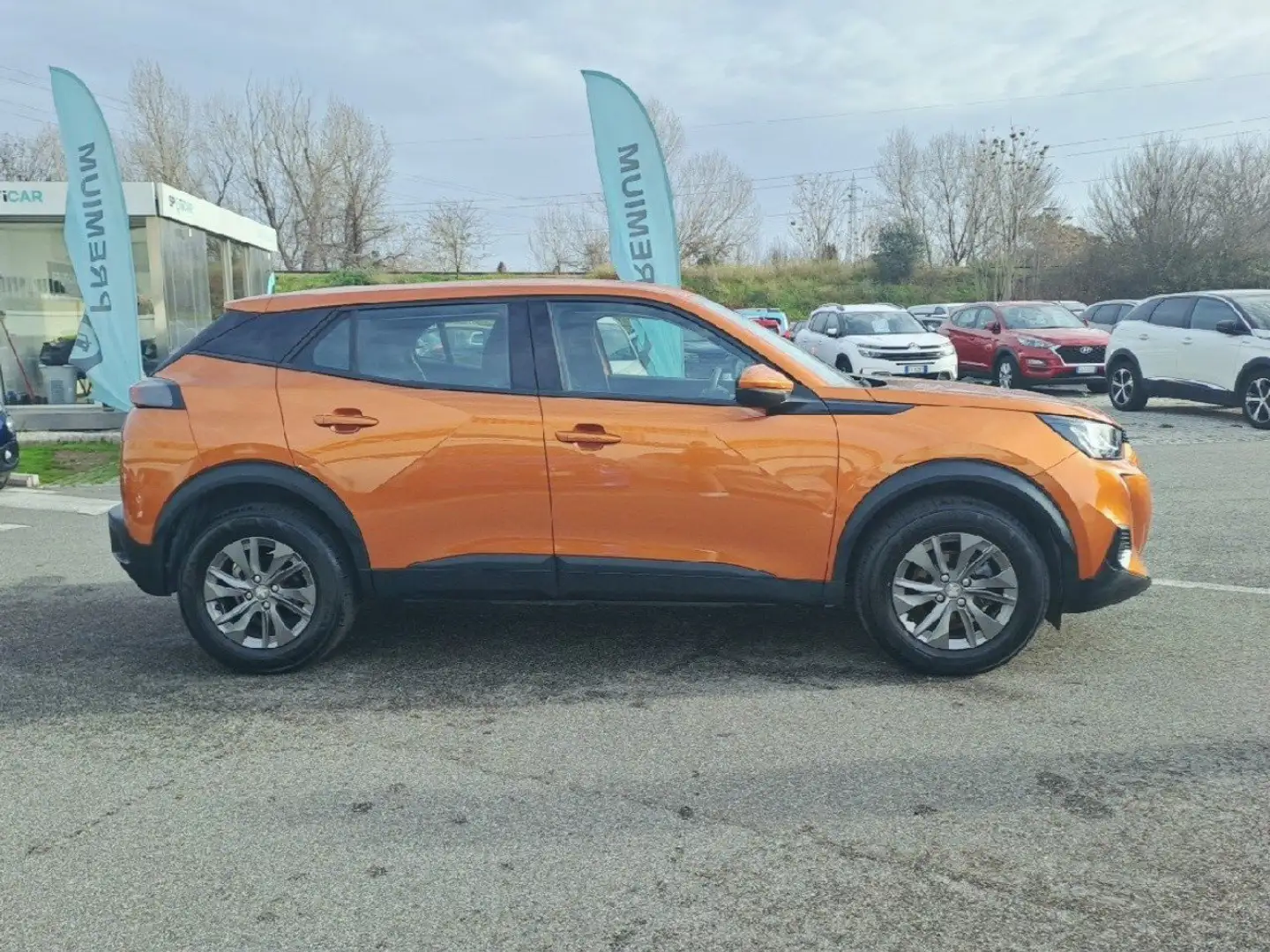 Peugeot 2008 PureTech 130 Active Pack S/S Arancione - 2
