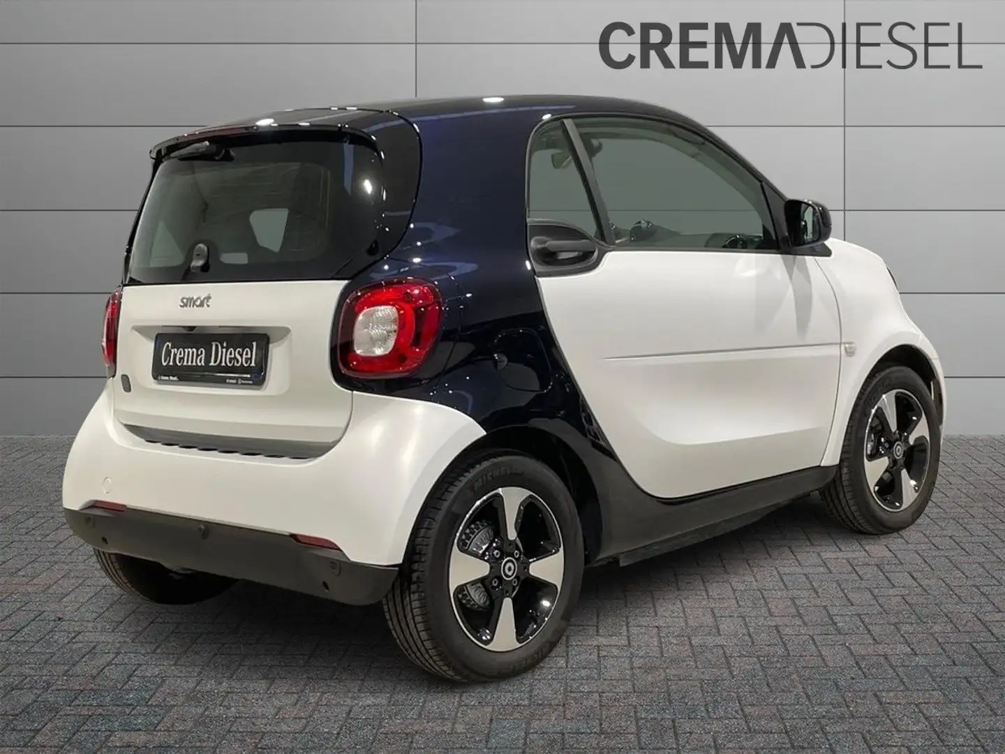 smart forTwo Fortwo EQ Passion 22kW Weiß - 2