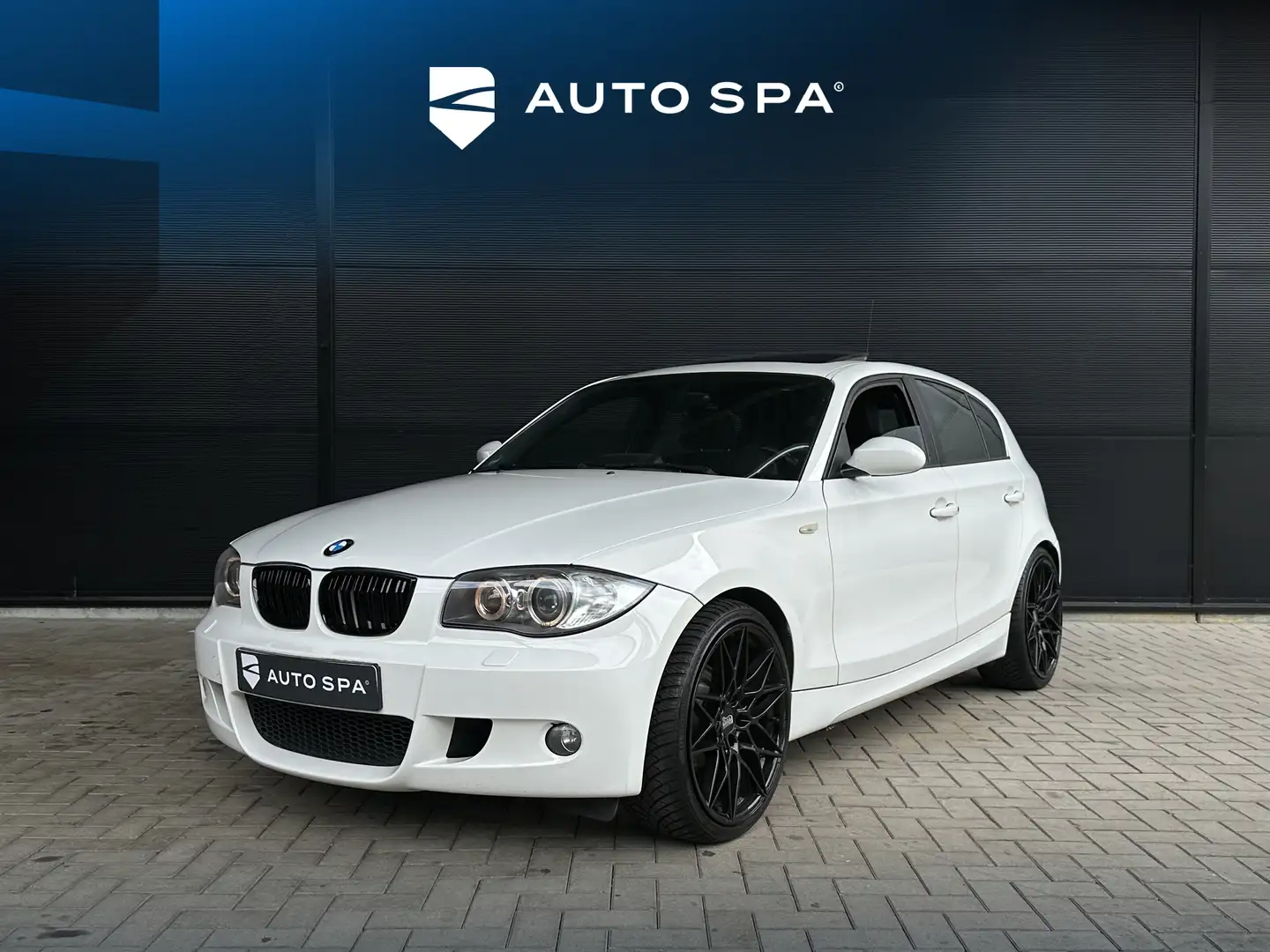 BMW 116 1 Serie 116i LCI M-SPORT 5-Deurs NAVI YOUNGTIMER X Wit - 1