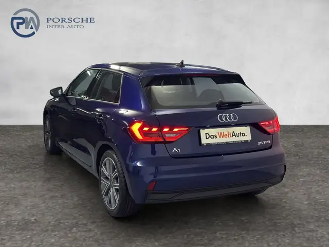 Audi A1 view 4