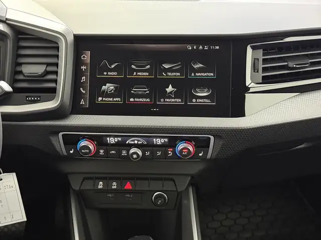 Audi A1 view 11