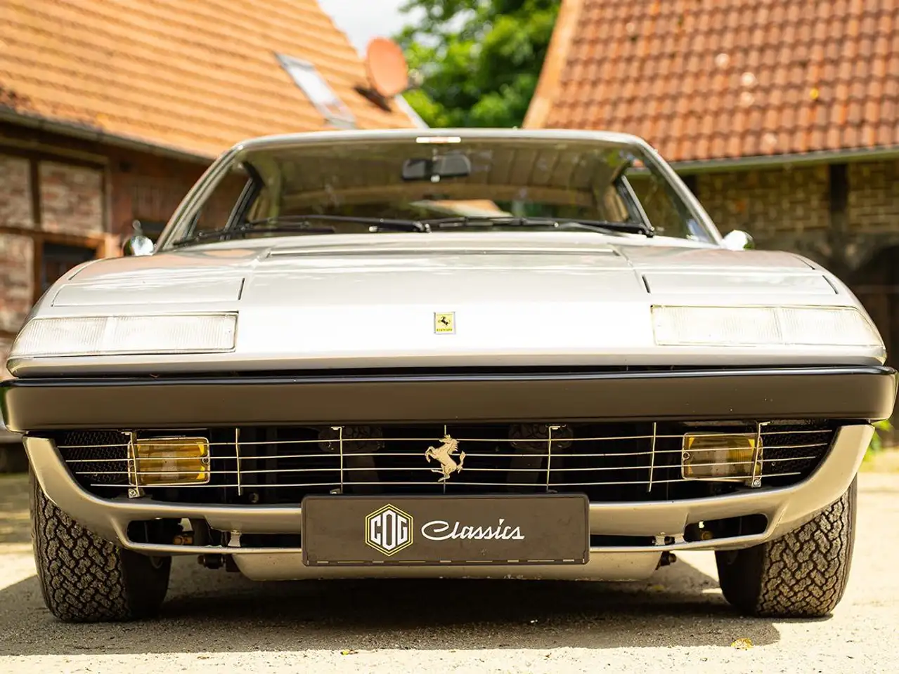 Ferrari 365 GT4 2+2, foto 11