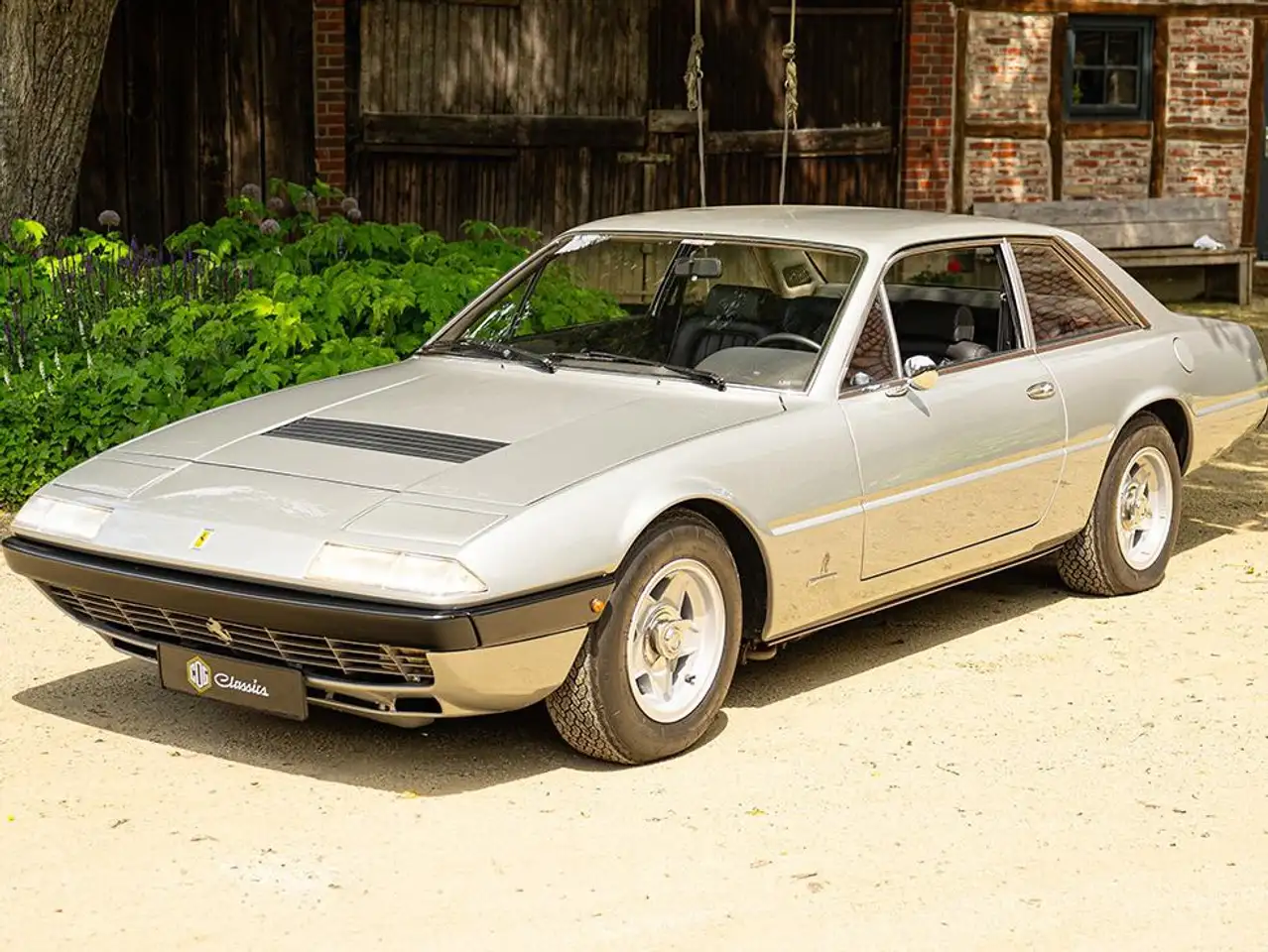 Ferrari 365 GT4 2+2, foto 3