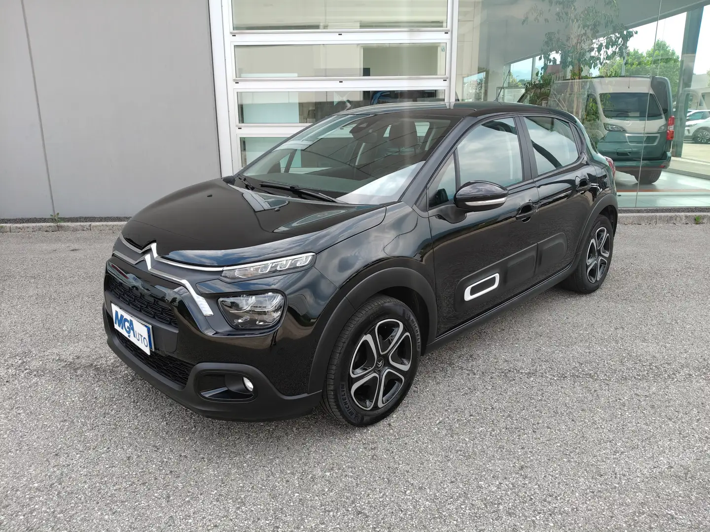 Citroen C3 C3 1.2 puretech Plus s&s 110 CV OK NEOPATENTATI Nero - 2