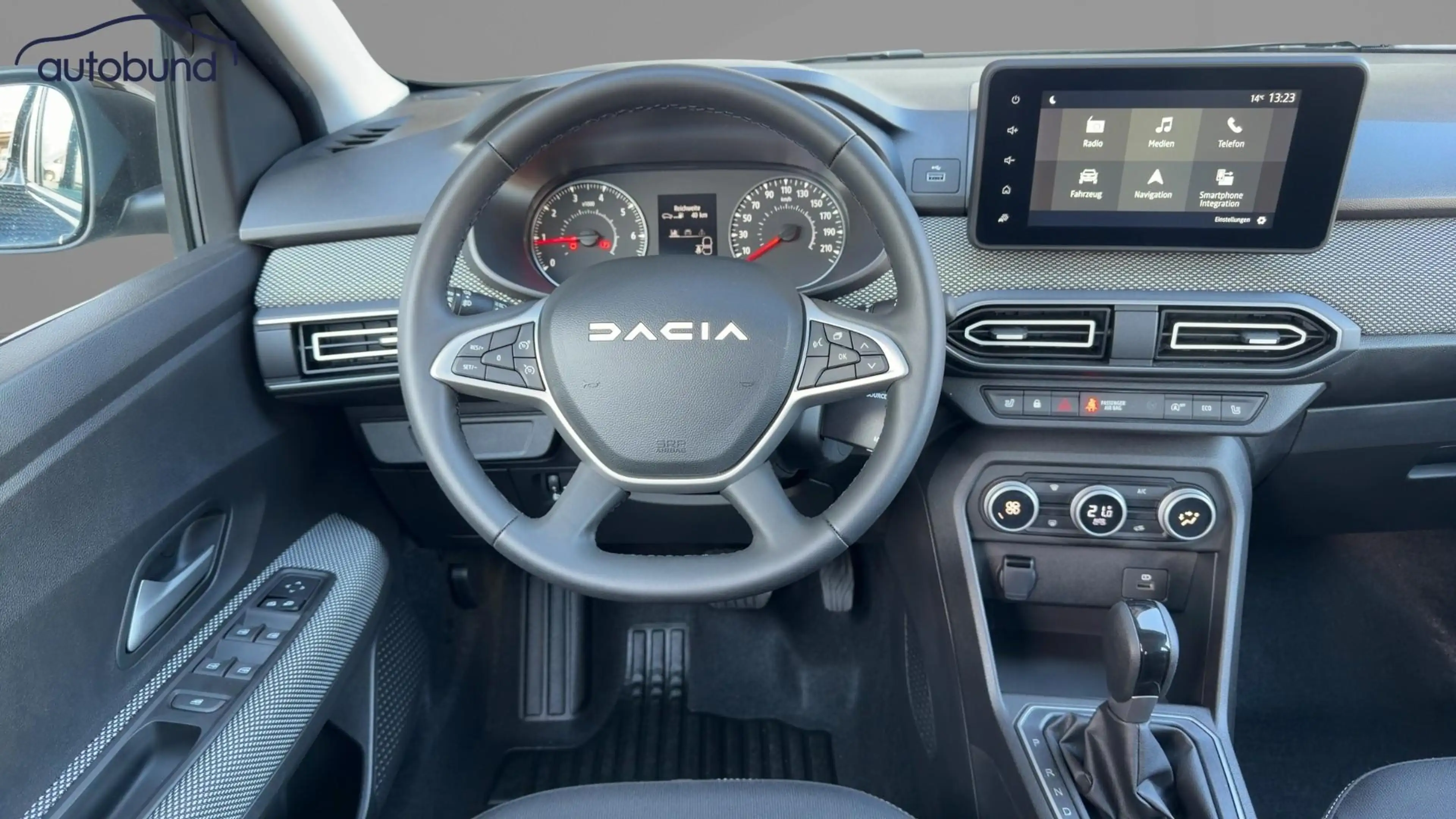Dacia Logan Dacia Logan III 1,0 TCe 90 CVT Black Edition Alu KA LED Link NAV NBA PDC RFK Shz — photo 9