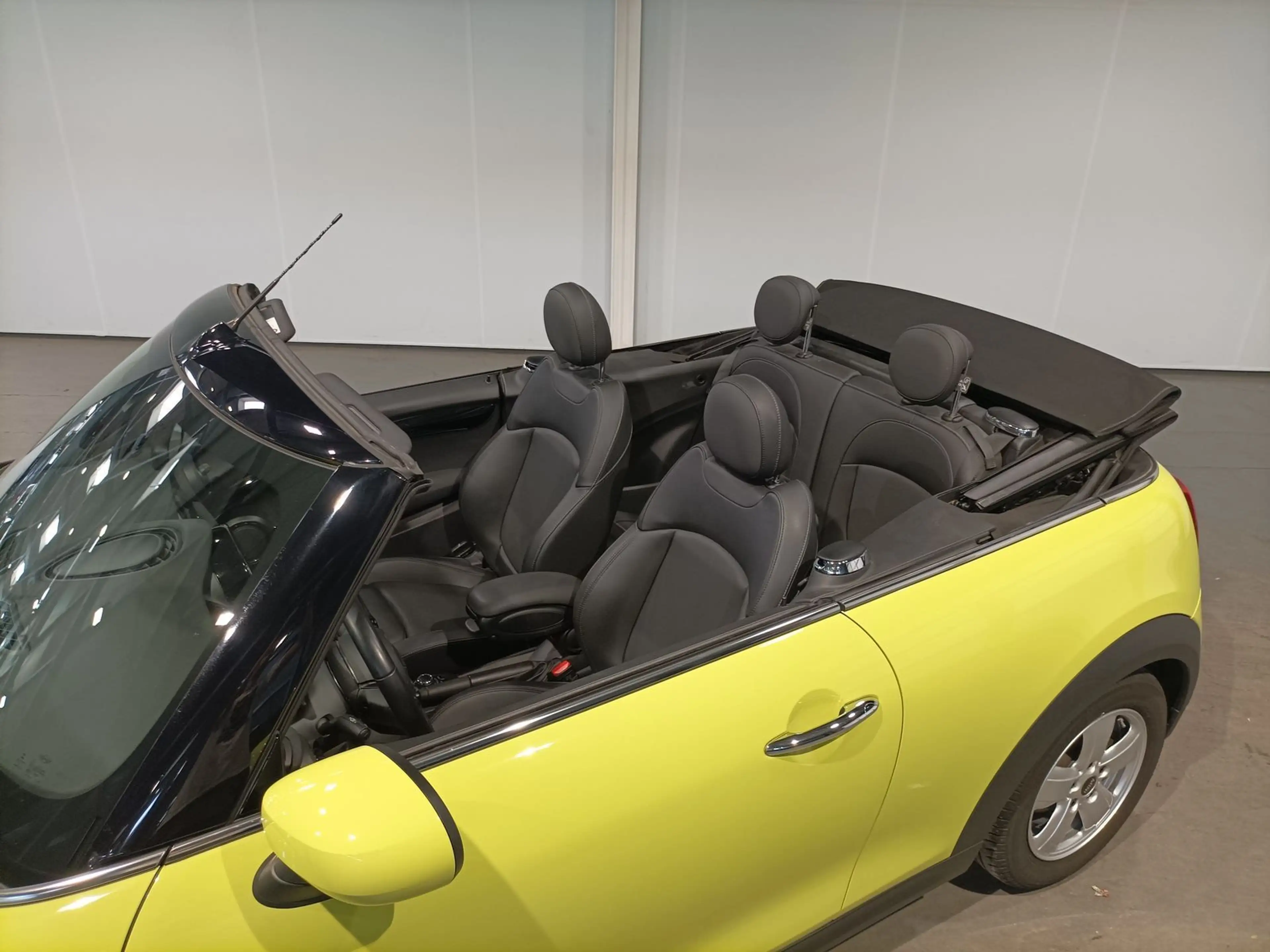 MINI One Cabrio Classic Trim LED|App|PDC|CAM|Leder — photo 12
