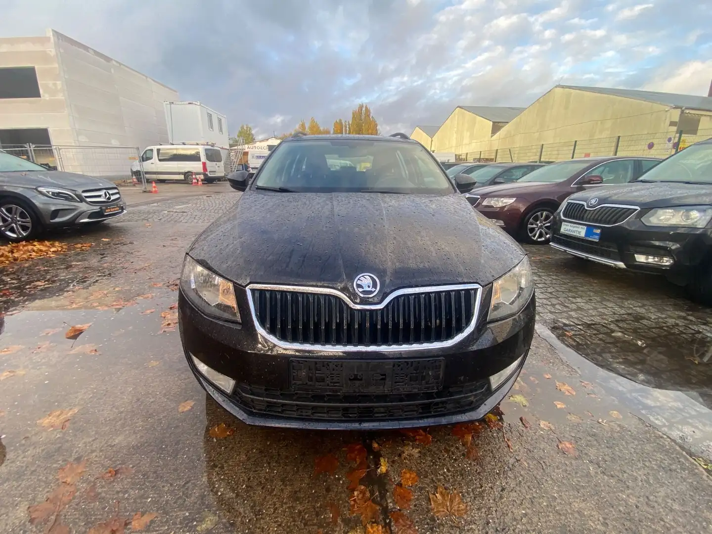 Skoda Octavia Combi Automatik+Navi+Sitzheizung+PDC Schwarz - 2