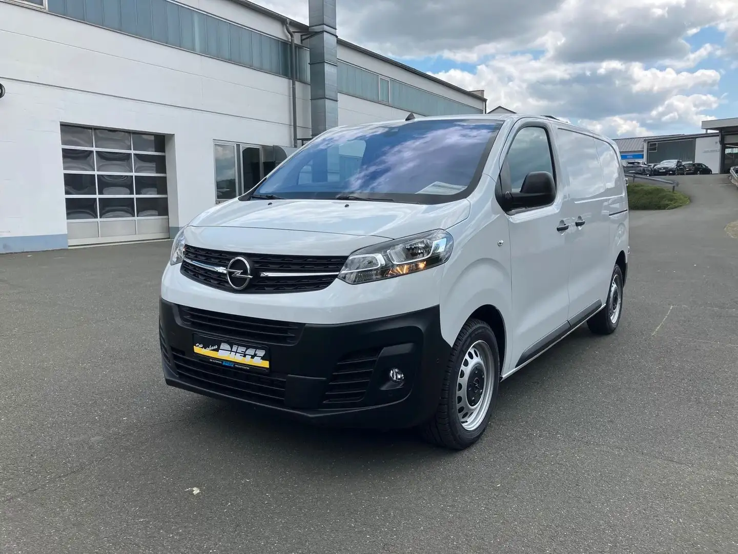 Opel Vivaro Kasten Edition M Weiß - 1