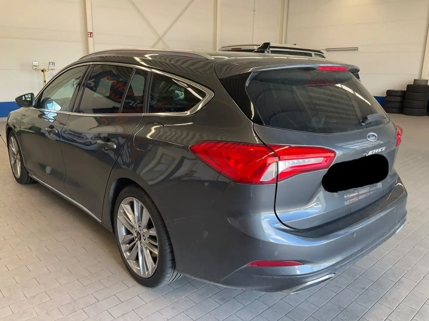 Ford Focus Vignale Pano|HUD|B&O|ACC|Ambiente|BLIS|Cam Grigio - 2