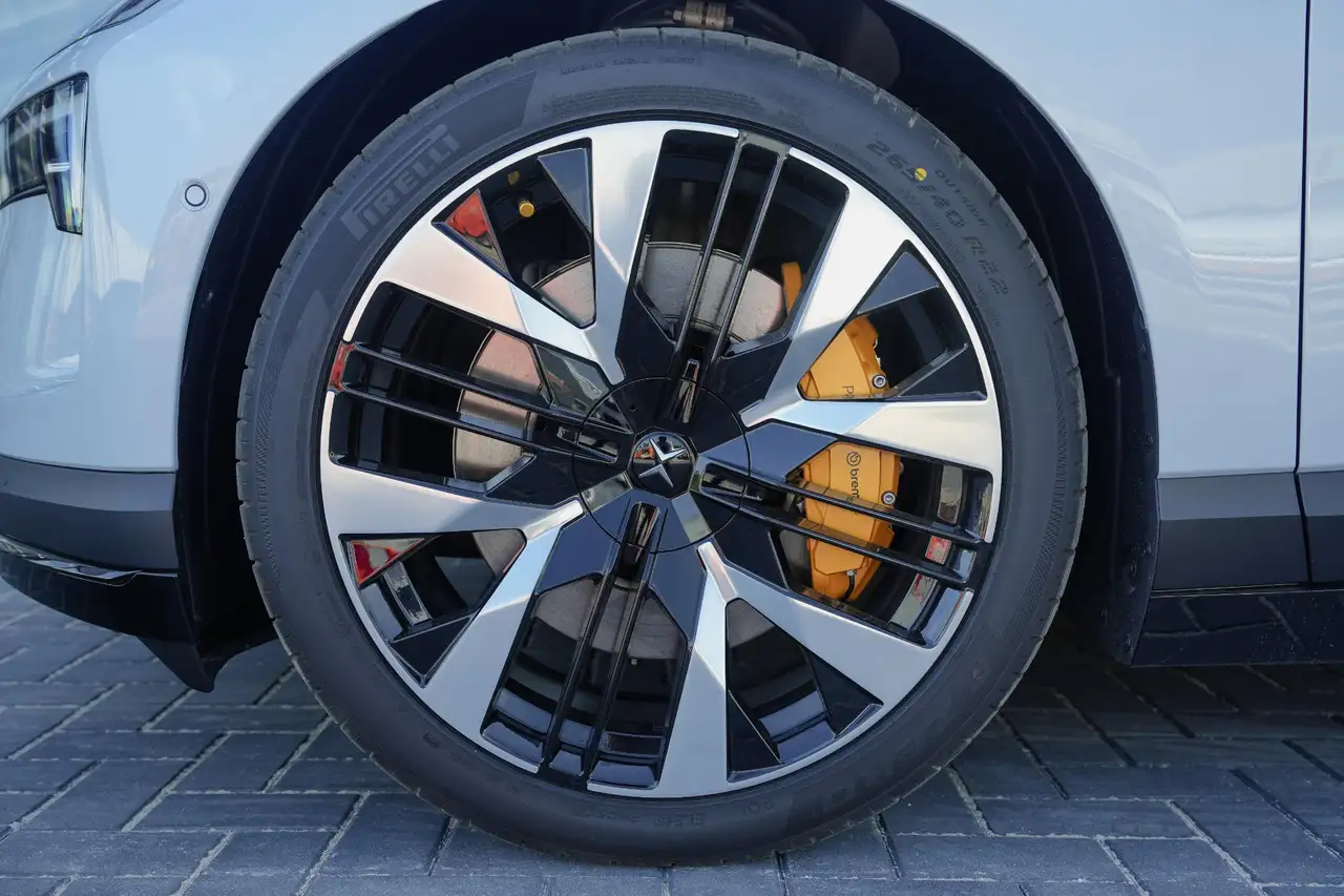 Polestar 4 2026