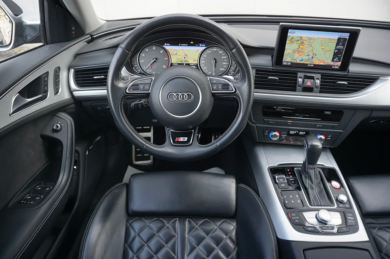 Audi S6 4.0 TFSI V8 *UNFALLFREI *S6-SITZE *ABT FELGEN Fekete - 2