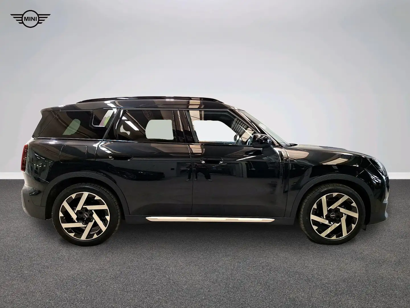 MINI Countryman E Favoured Nero - 2