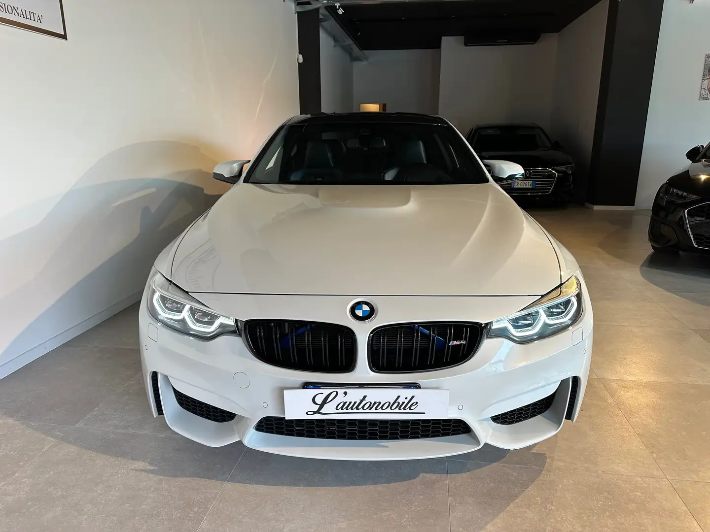 BMW M4 Coupe 3.0 Competition 450cv dkg CarPlay Scarico Bianco - 2