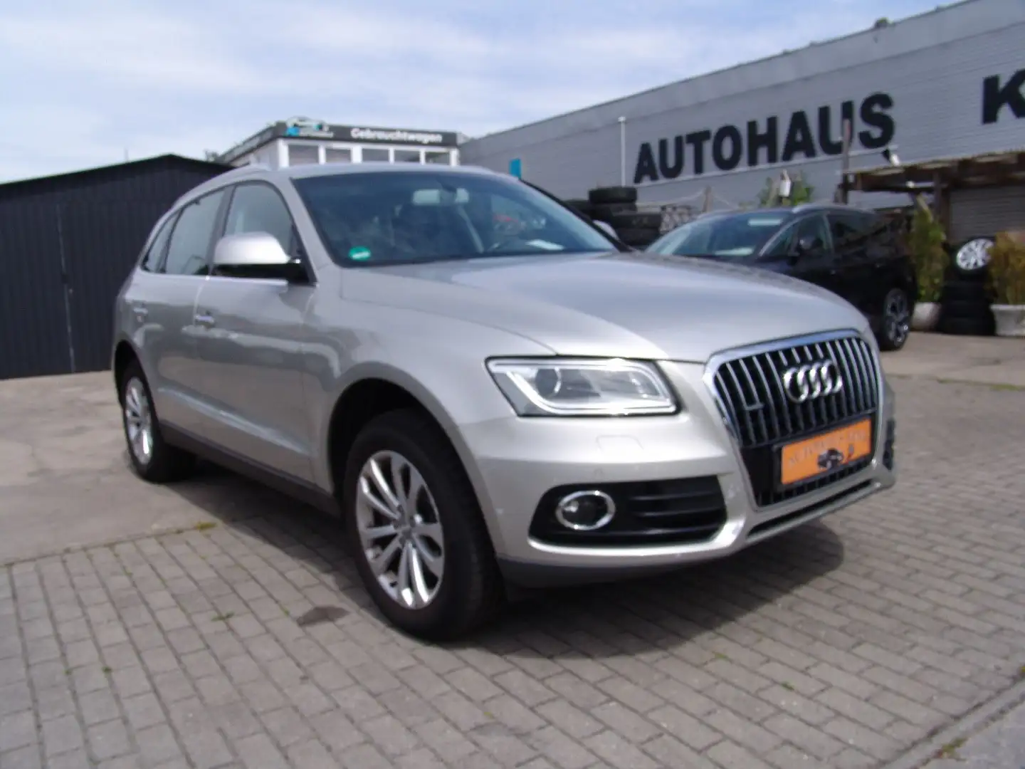 Audi Q5 2.0 TDI  quattro-Aut/NAVI/T.-Leder Silber - 1