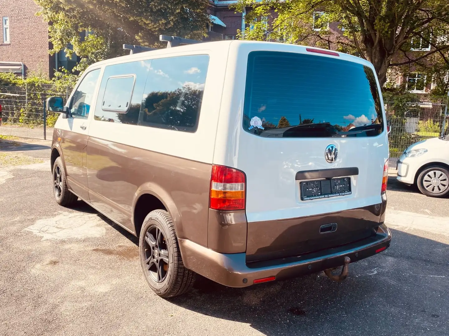 Volkswagen T5 Caravelle Bett*Klima*Kamera*AHK*City*8 Sitzer Grigio - 2