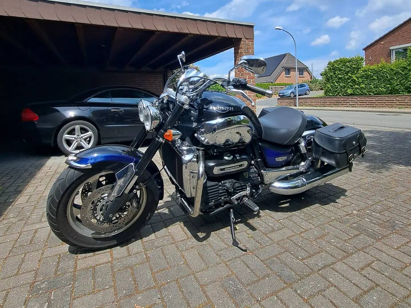 Triumph Rocket III Roadster plava - 2