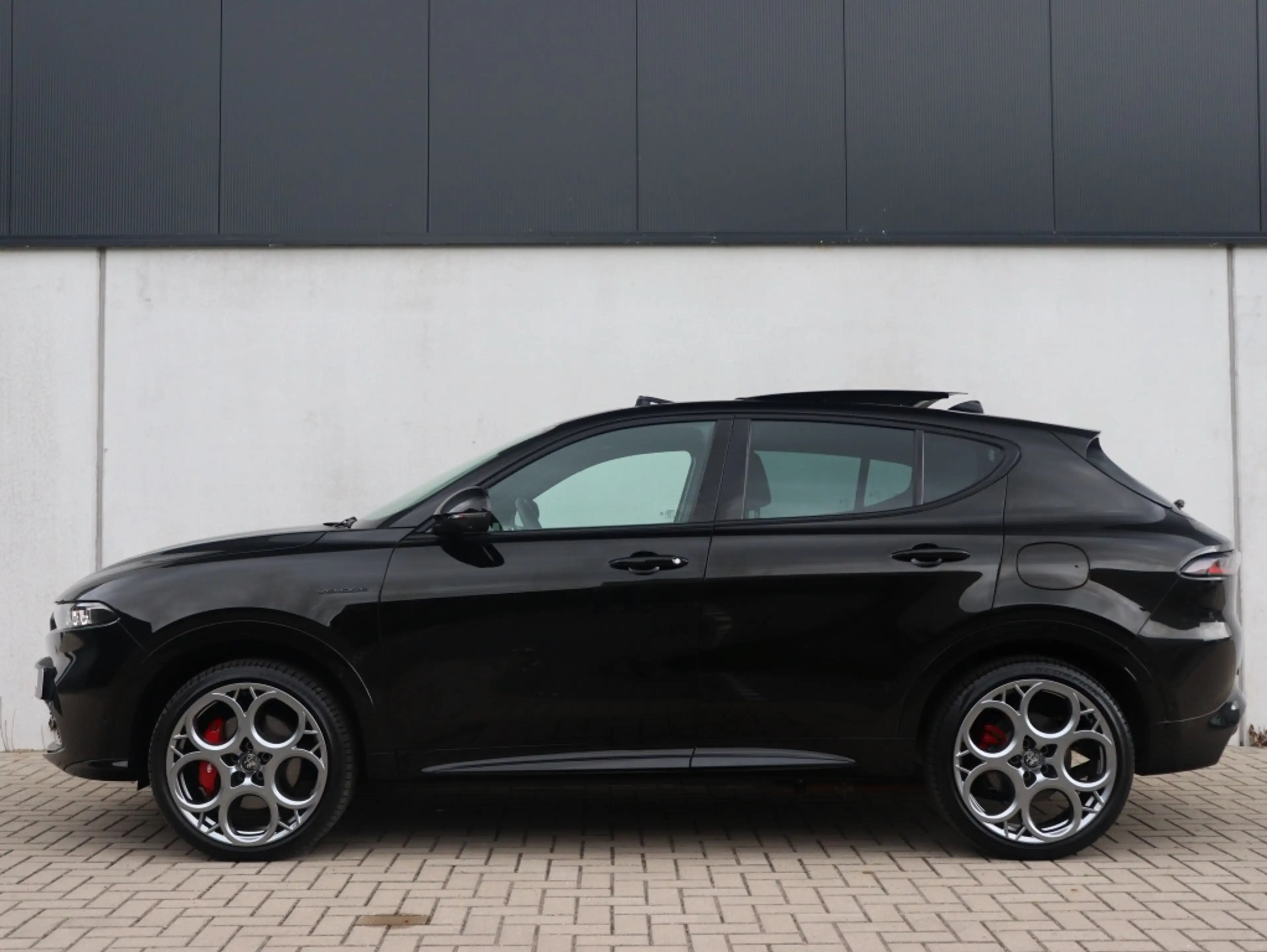 Alfa Romeo Tonale 1.3T PHEV 280 PK Veloce | Schuifdak | Harman | Led — photo 9