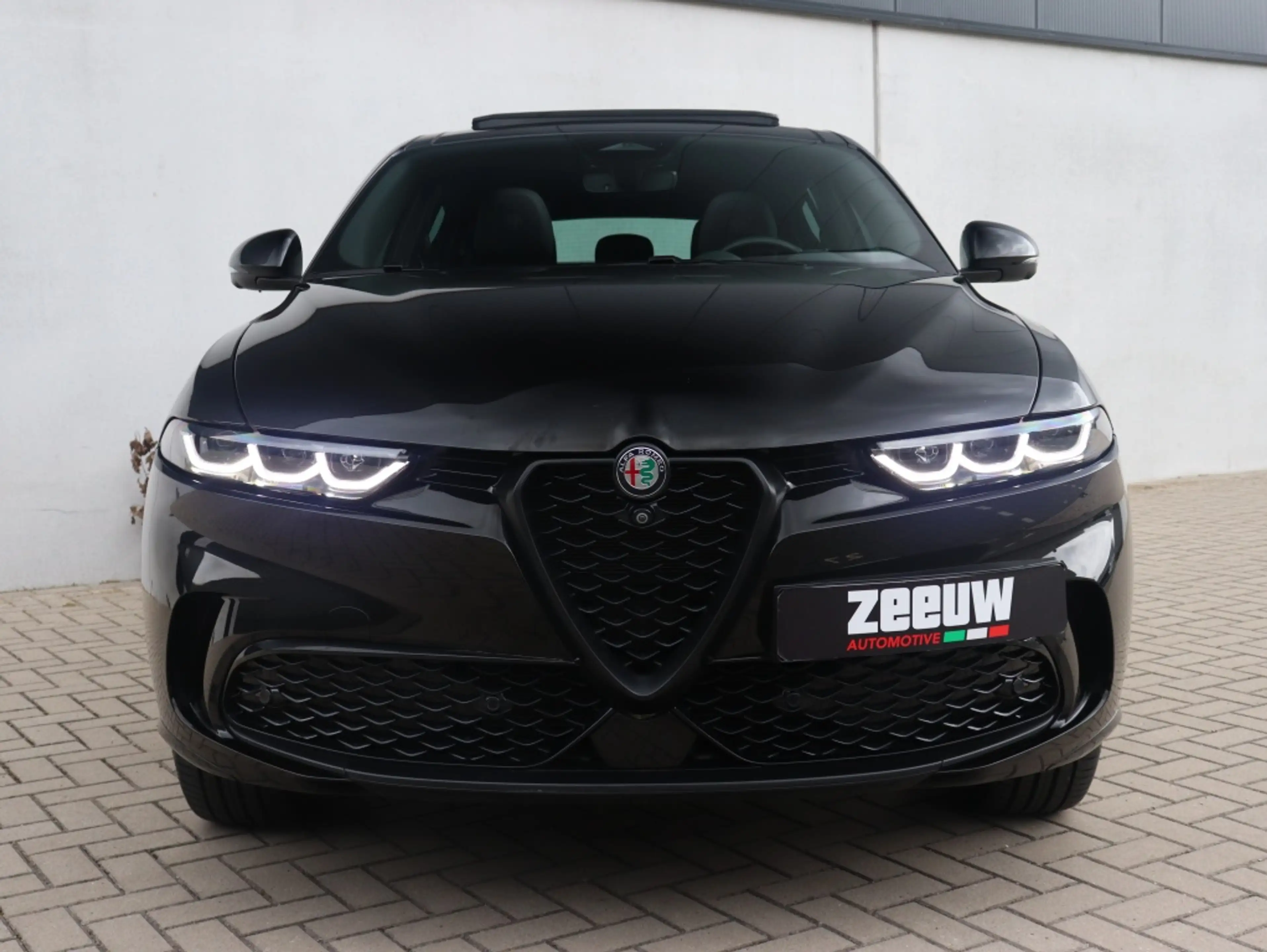 Alfa Romeo Tonale 1.3T PHEV 280 PK Veloce | Schuifdak | Harman | Led — photo 8