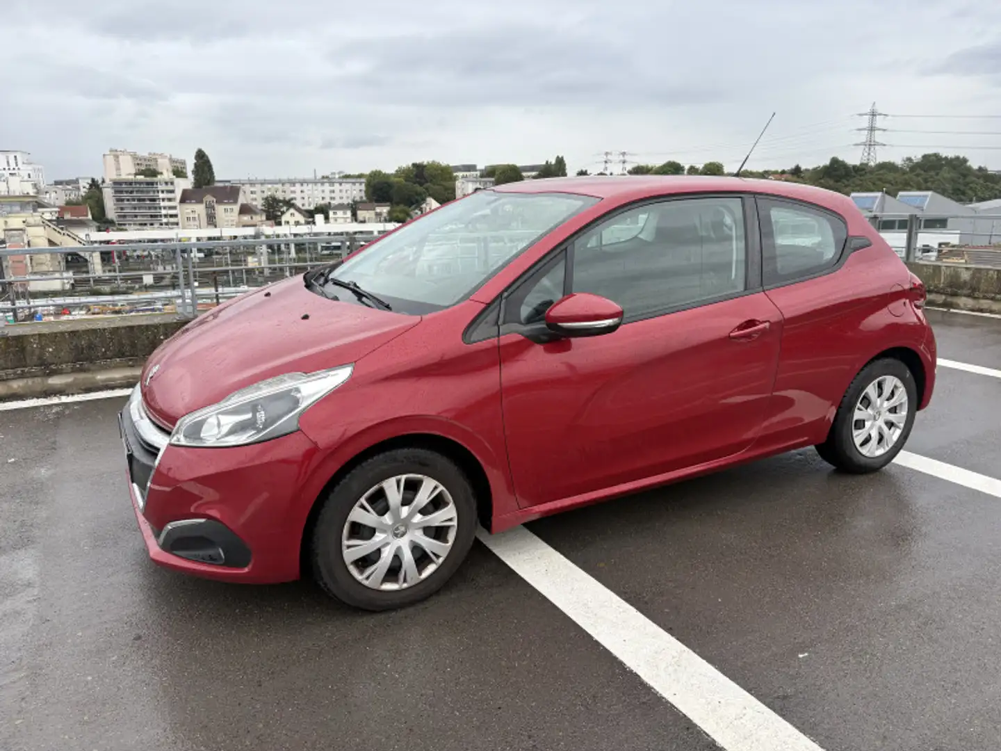 Peugeot 208 1.2 PURETECH 82CH ACTIVE 3P Rot - 1